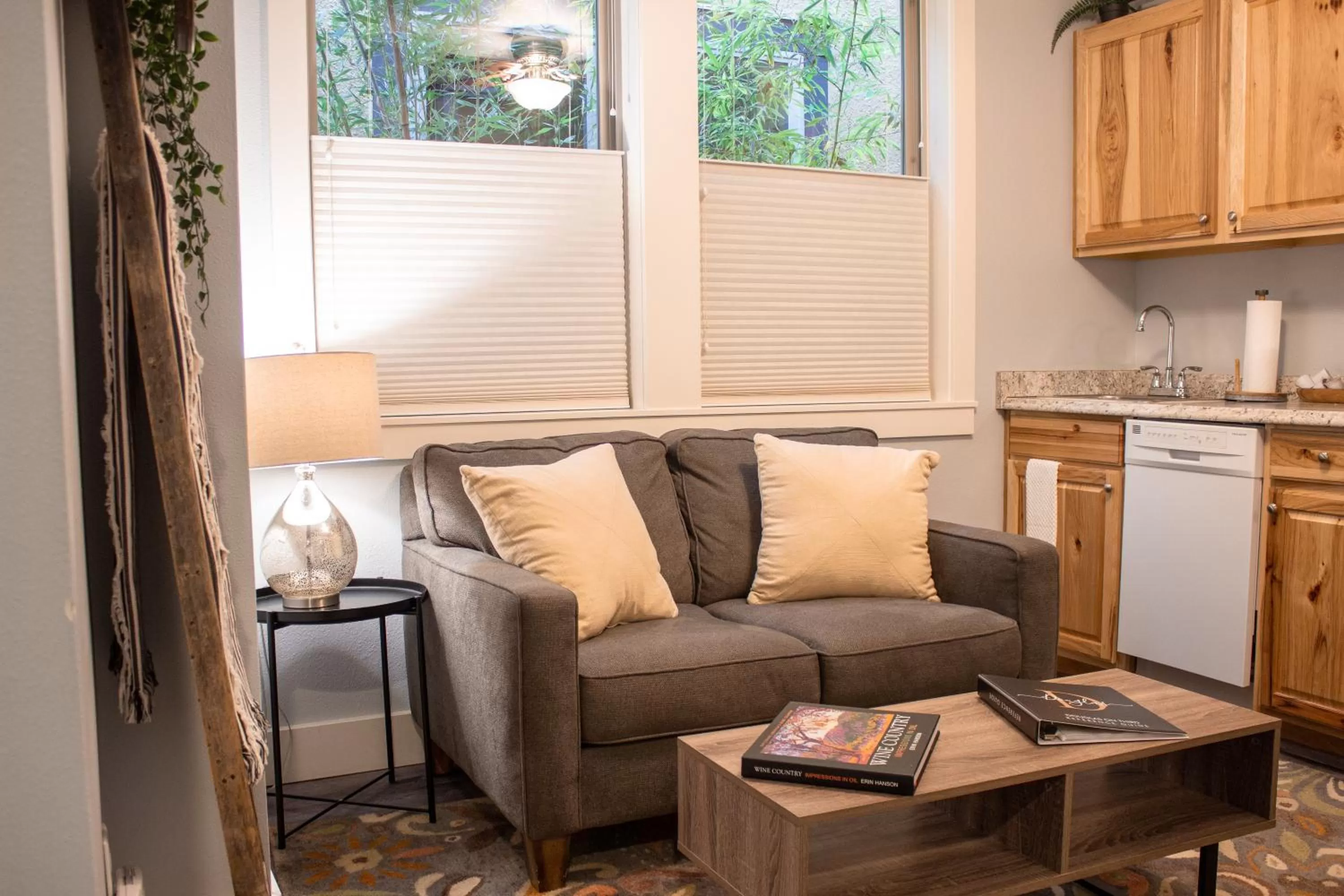 Kitchen or kitchenette in Douglas On Third