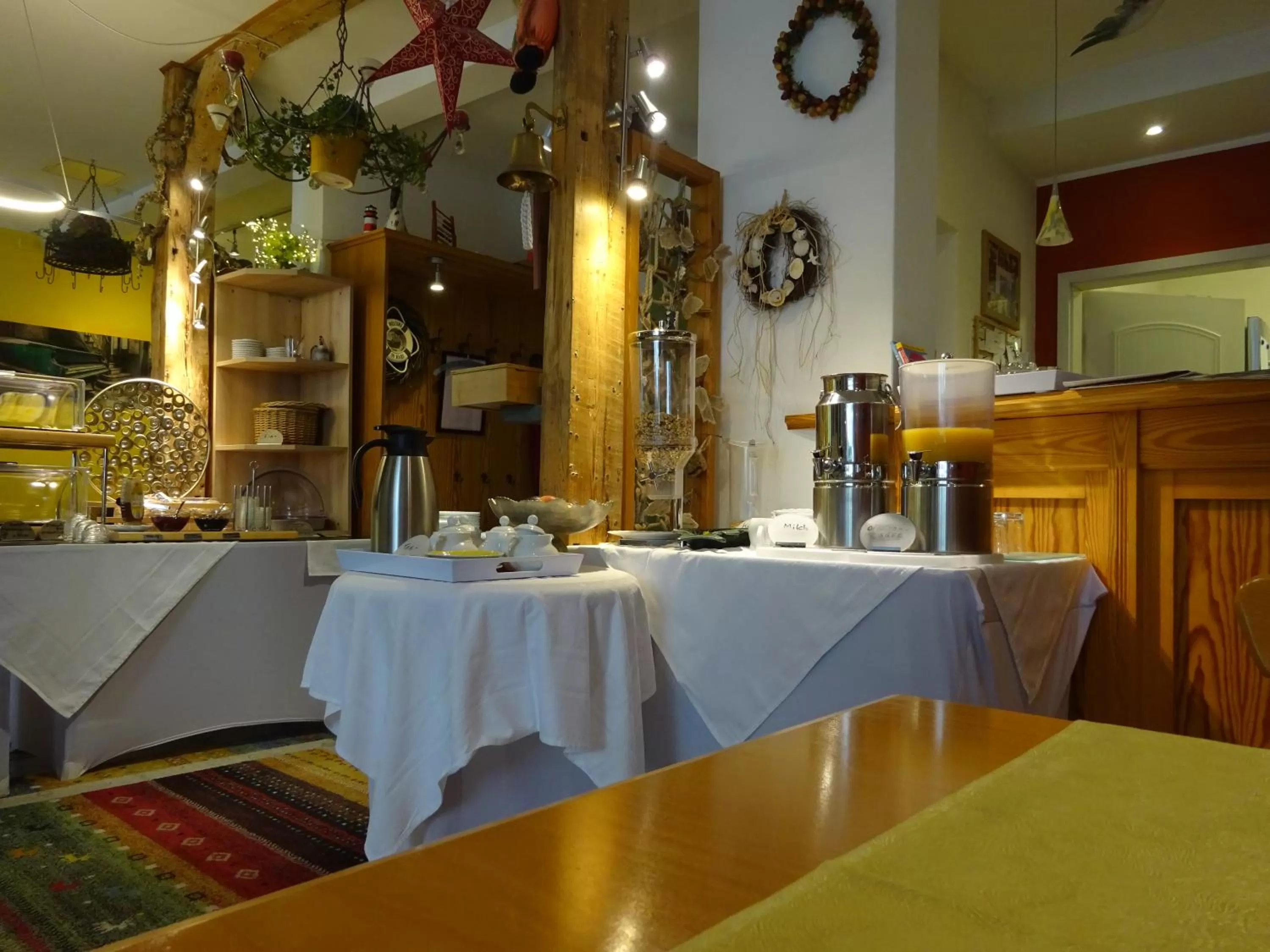 Restaurant/Places to Eat in Pension Zur Fährbrücke