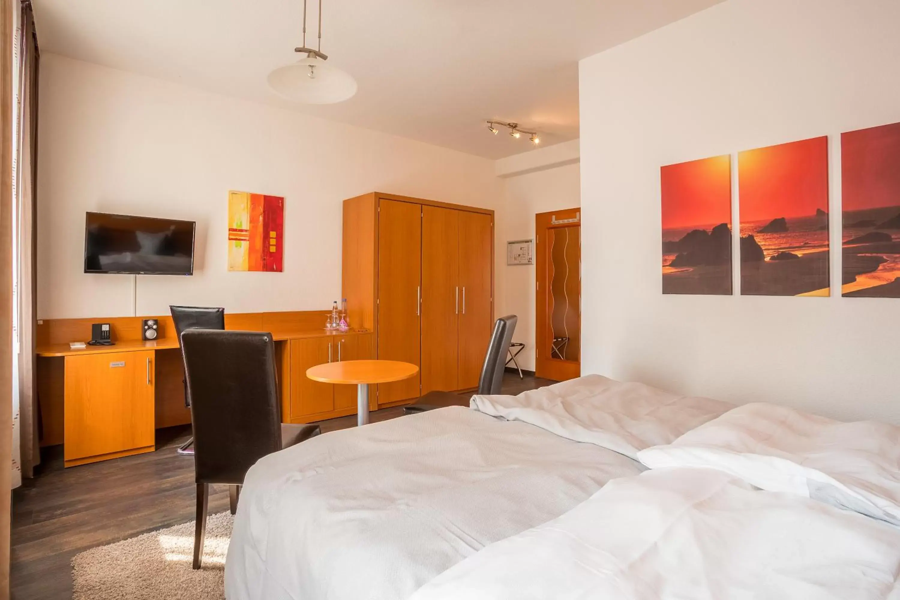 Standard Twin Room in Hotel Bayrischer Hof Standard Twin Room in Hotel Bayrischer Hof