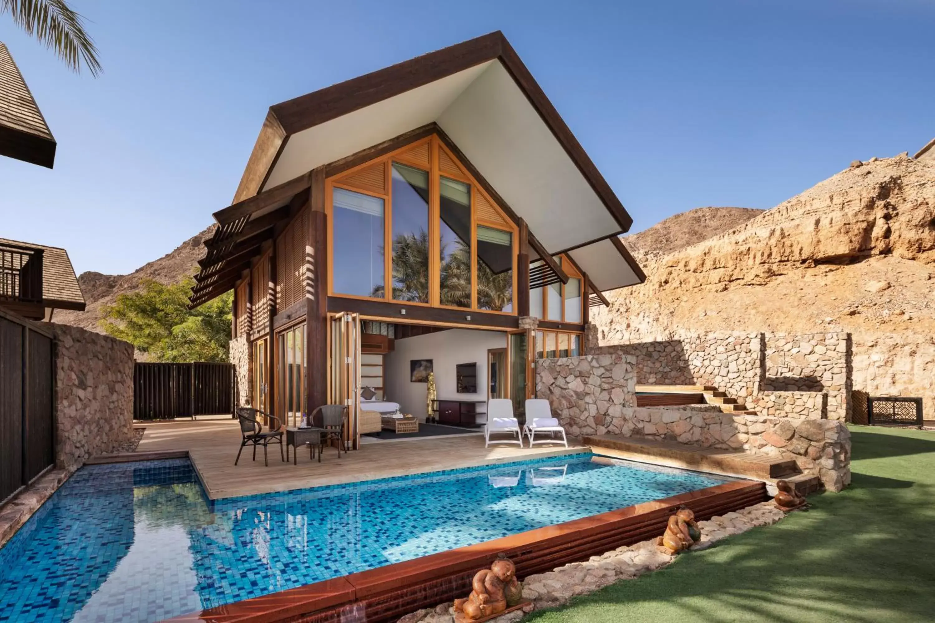 Villa Royal Sea View - single occupancy in Herbert Samuel Royal Shangri-La Eilat Villa Royal Sea View - single occupancy in Herbert Samuel Royal Shangri-La Eilat