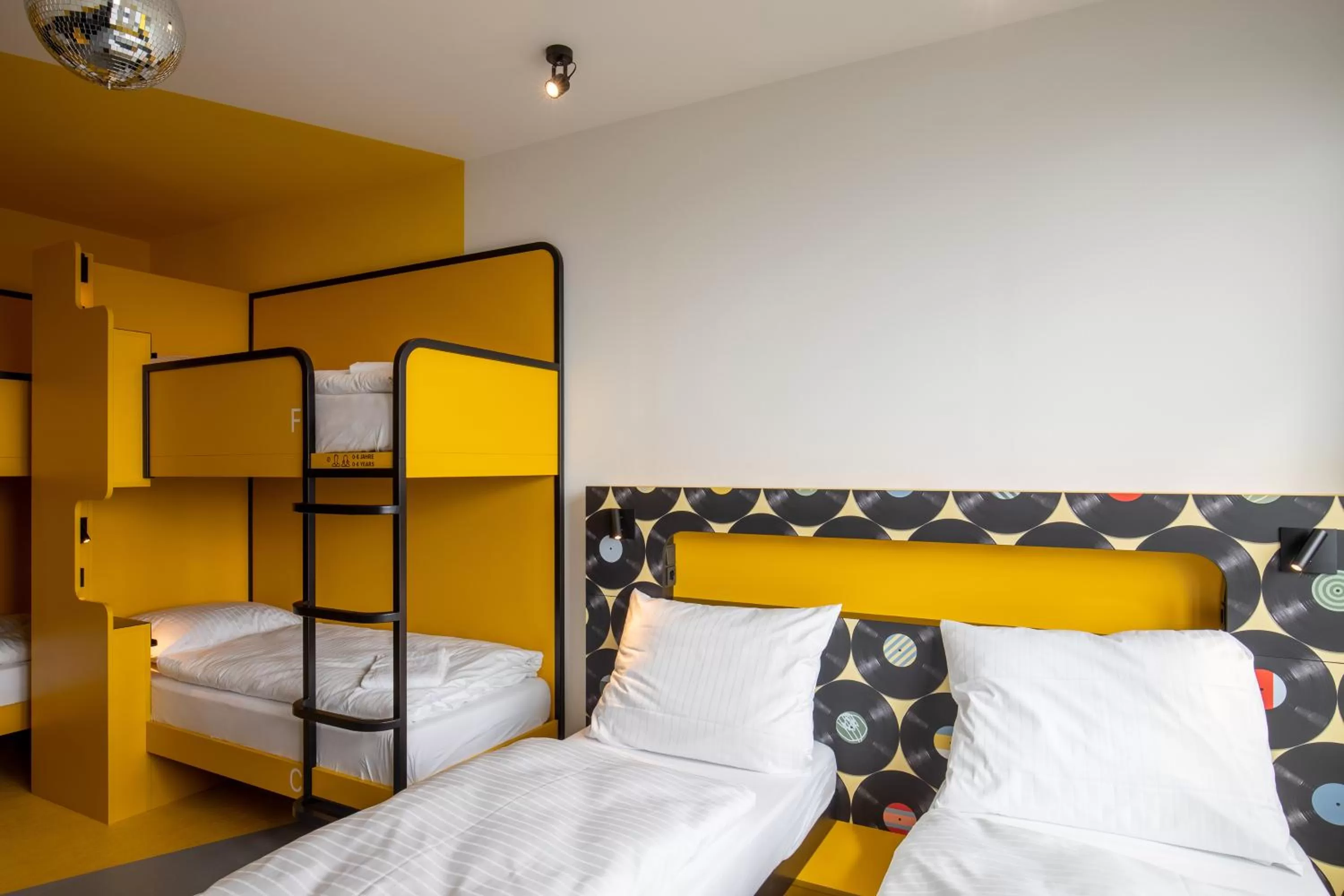 Photo of the whole room in MEININGER Hotel Dresden Zentrum