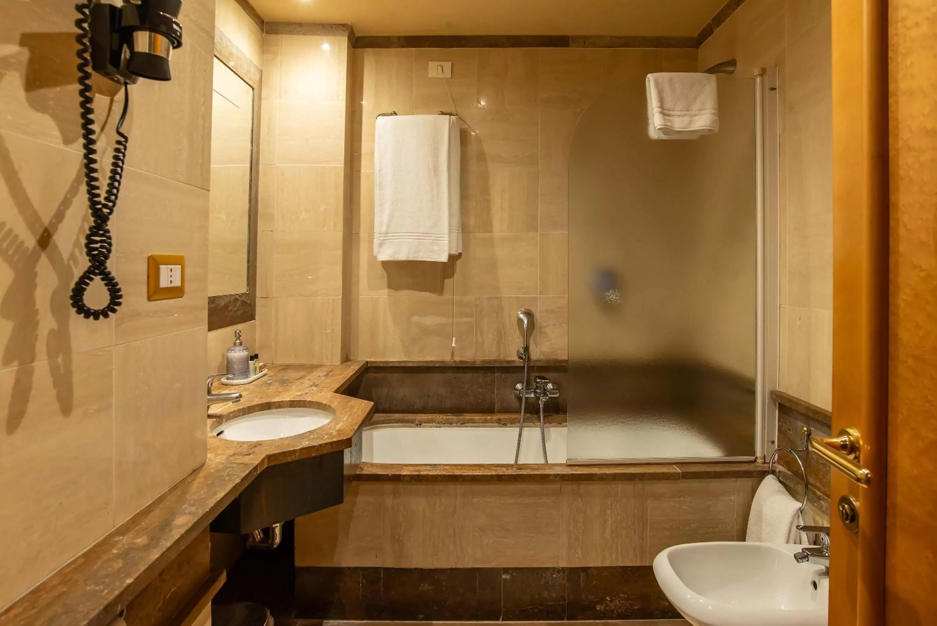 Bathroom in Hotel White