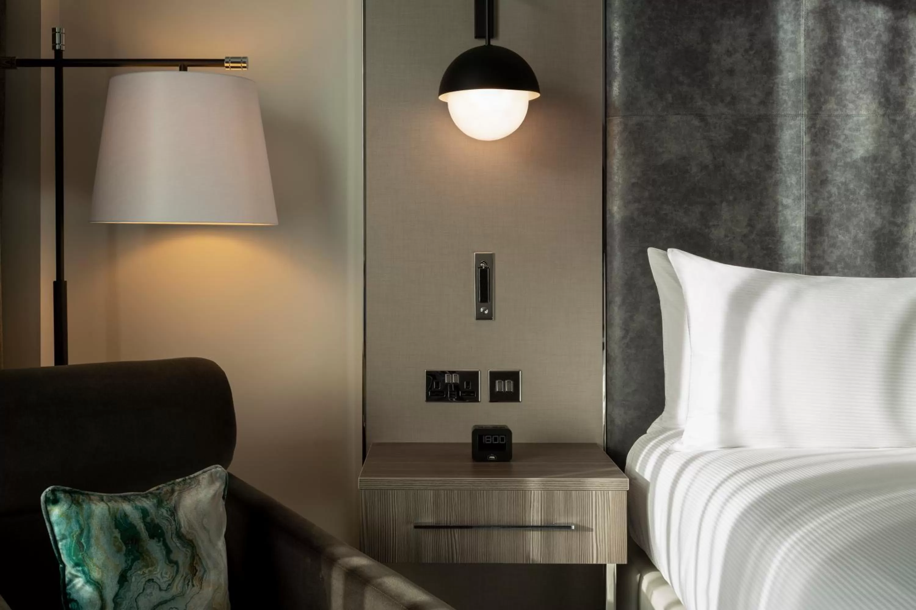 Bed in Hilton Aberdeen TECA