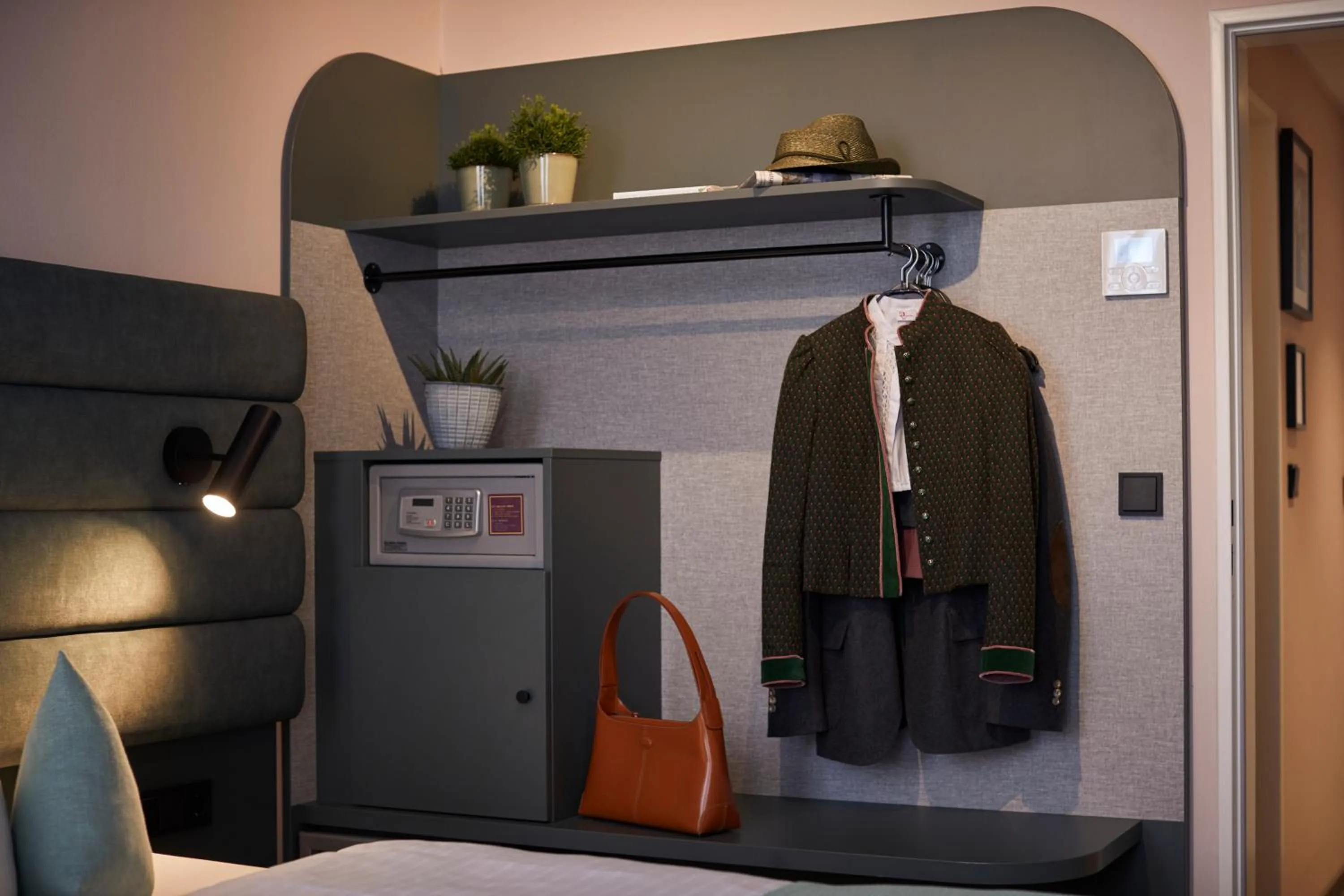 Photo of the whole room in Hotel Mirabell by Maier Privathotels