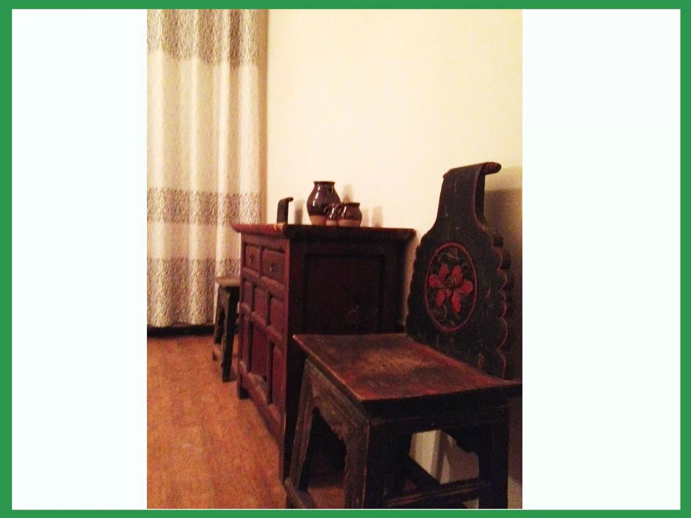Decorative detail, Dining Area in The Lily Pad Inn