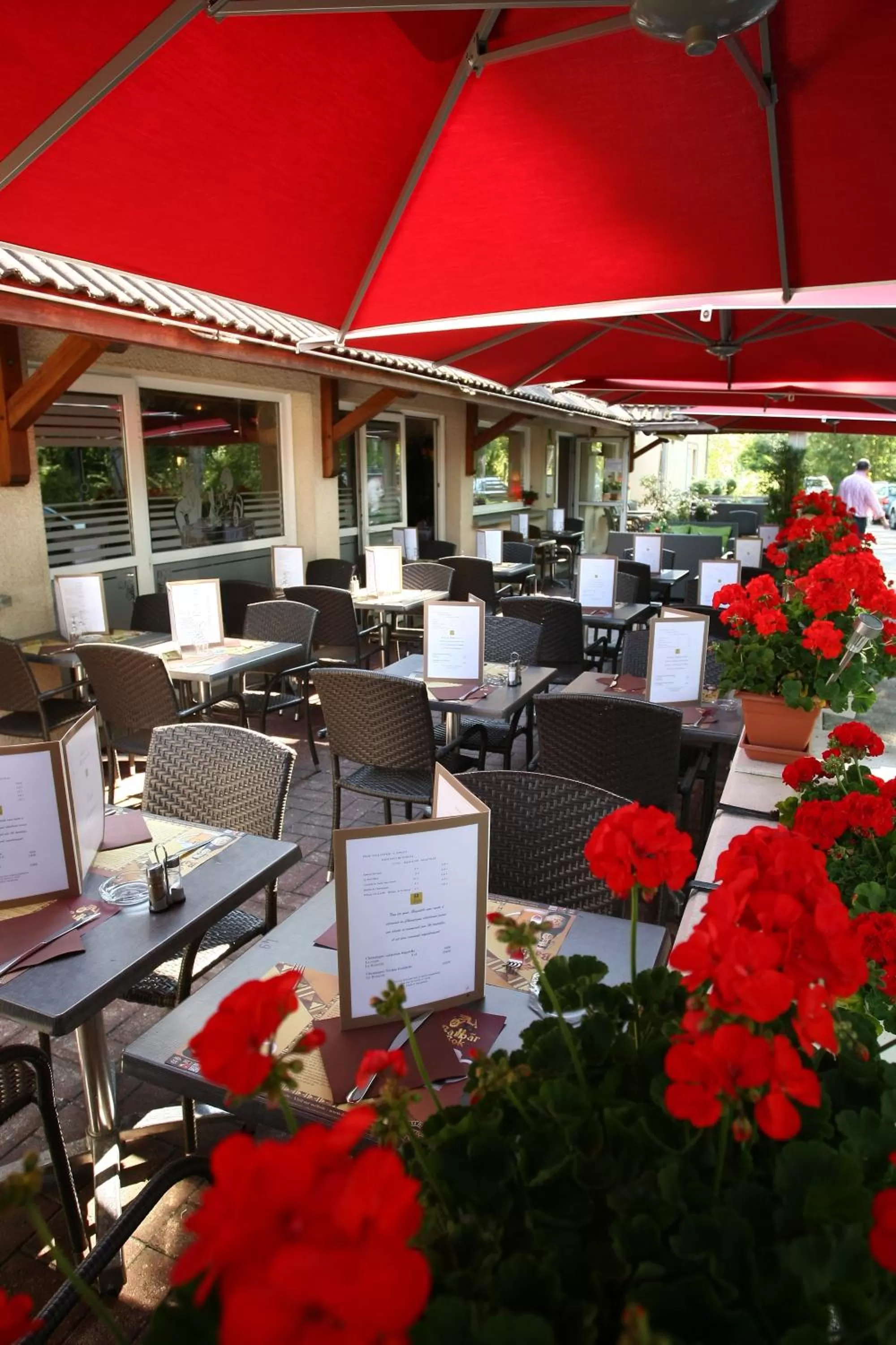 Facade/entrance in Logis Bagatelle - 51530 Dizy