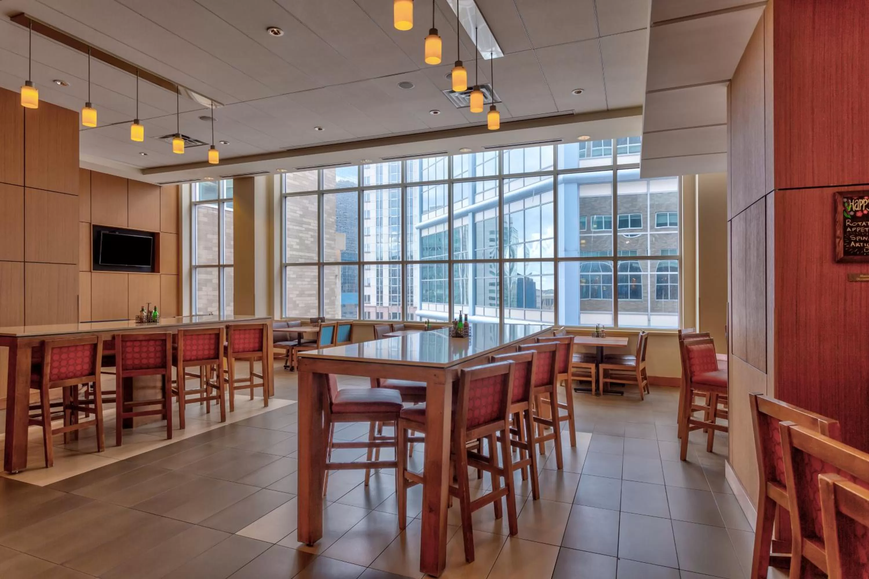 Restaurant/places to eat in Hyatt Place Minneapolis/Downtown