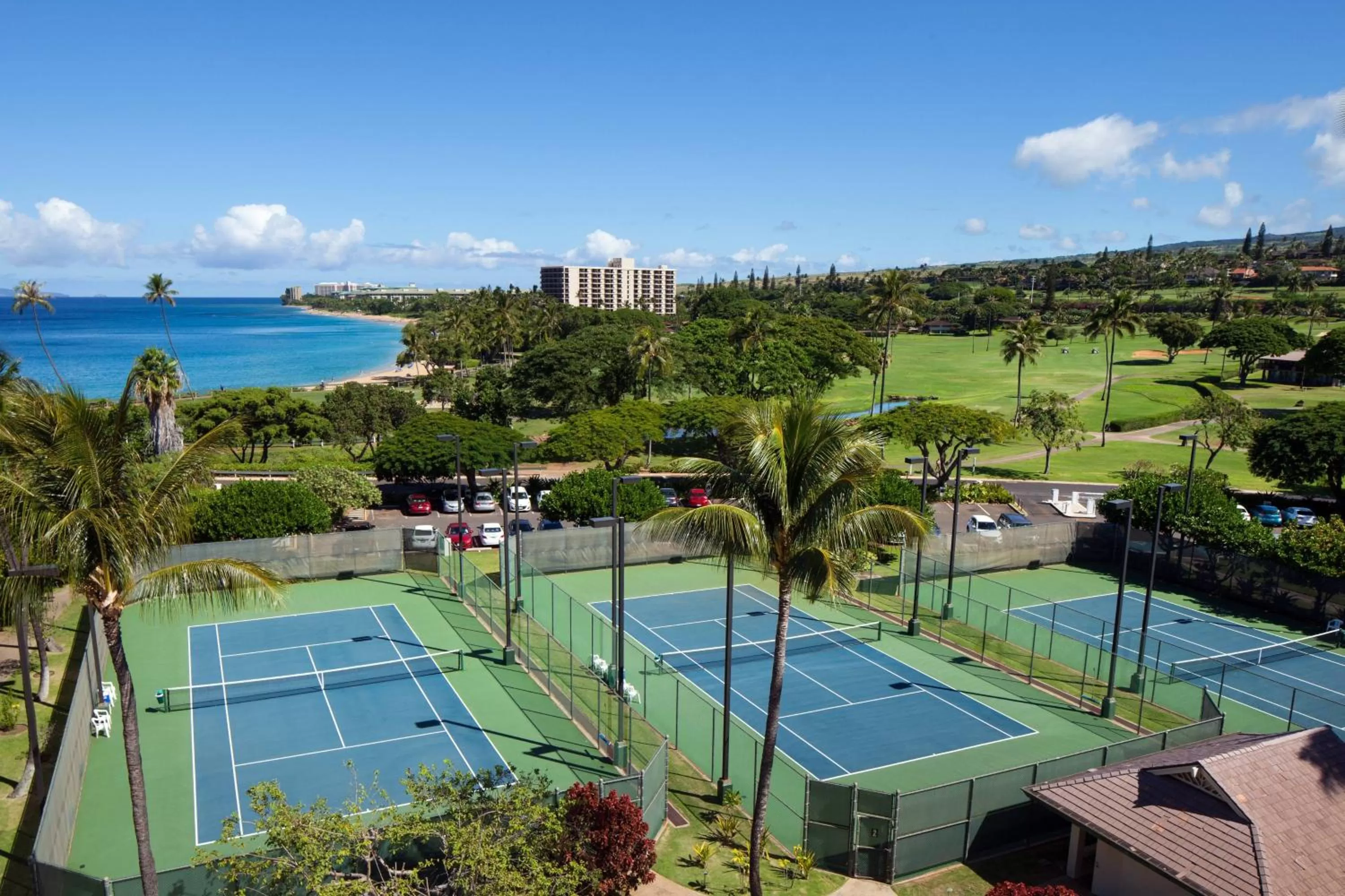 Tennis court in Sheraton Maui Resort & Spa