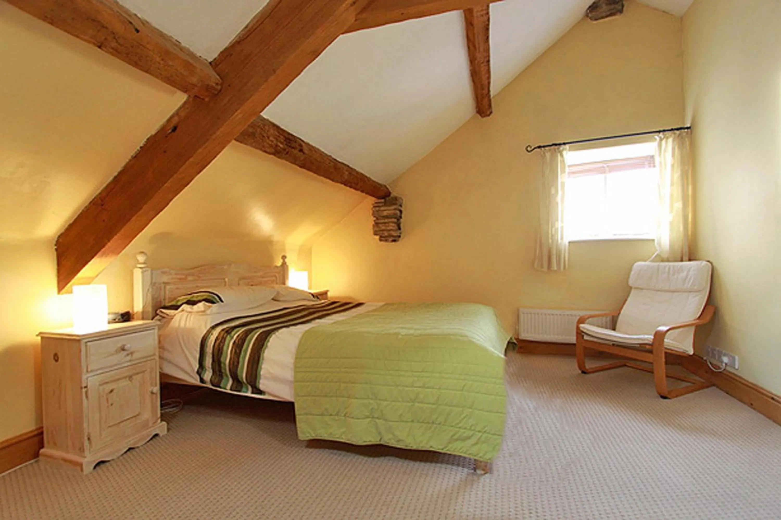 Day, Bed in Centre Of Britain Hotel