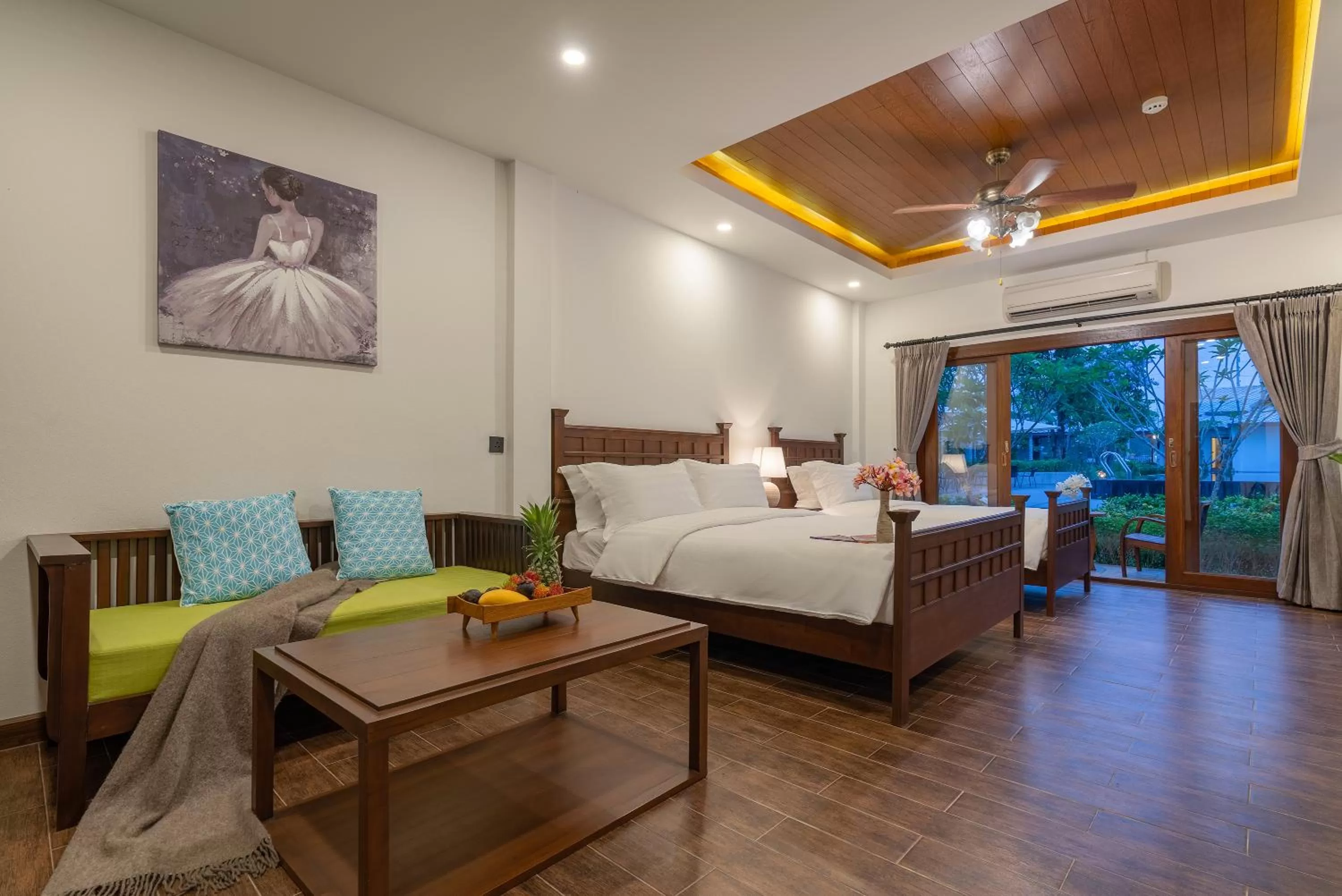 Photo of the whole room, Bed in Lanna Deer Resort Chiang Mai