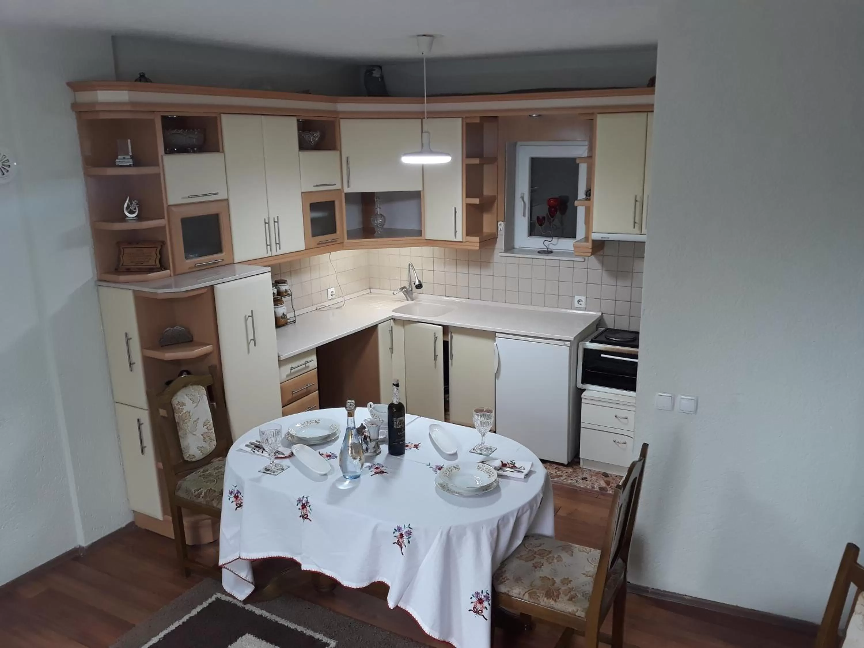 Kitchen/Kitchenette in Deni house