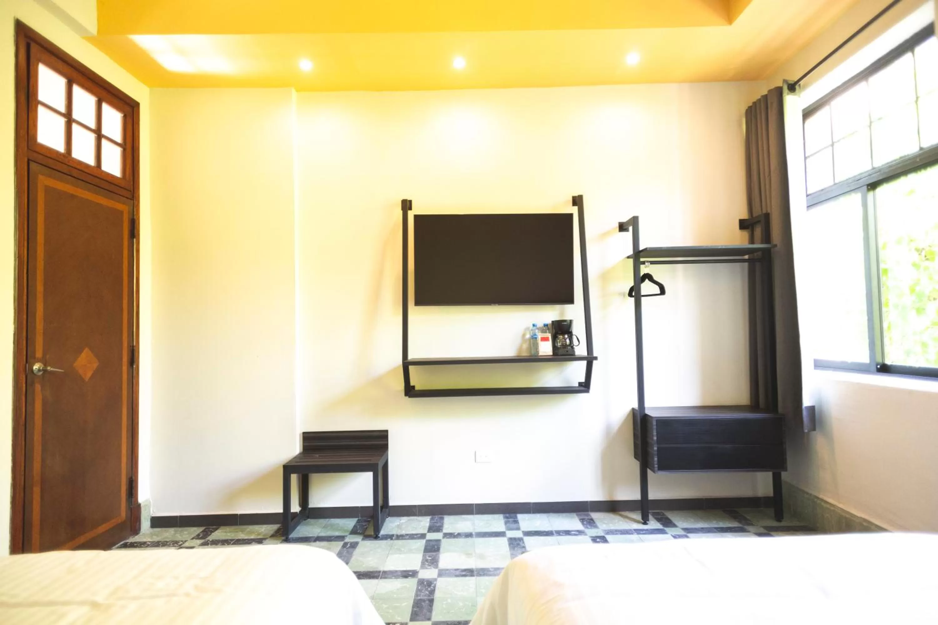 TV and multimedia, Bed in Hotel La Nacional By Kavia