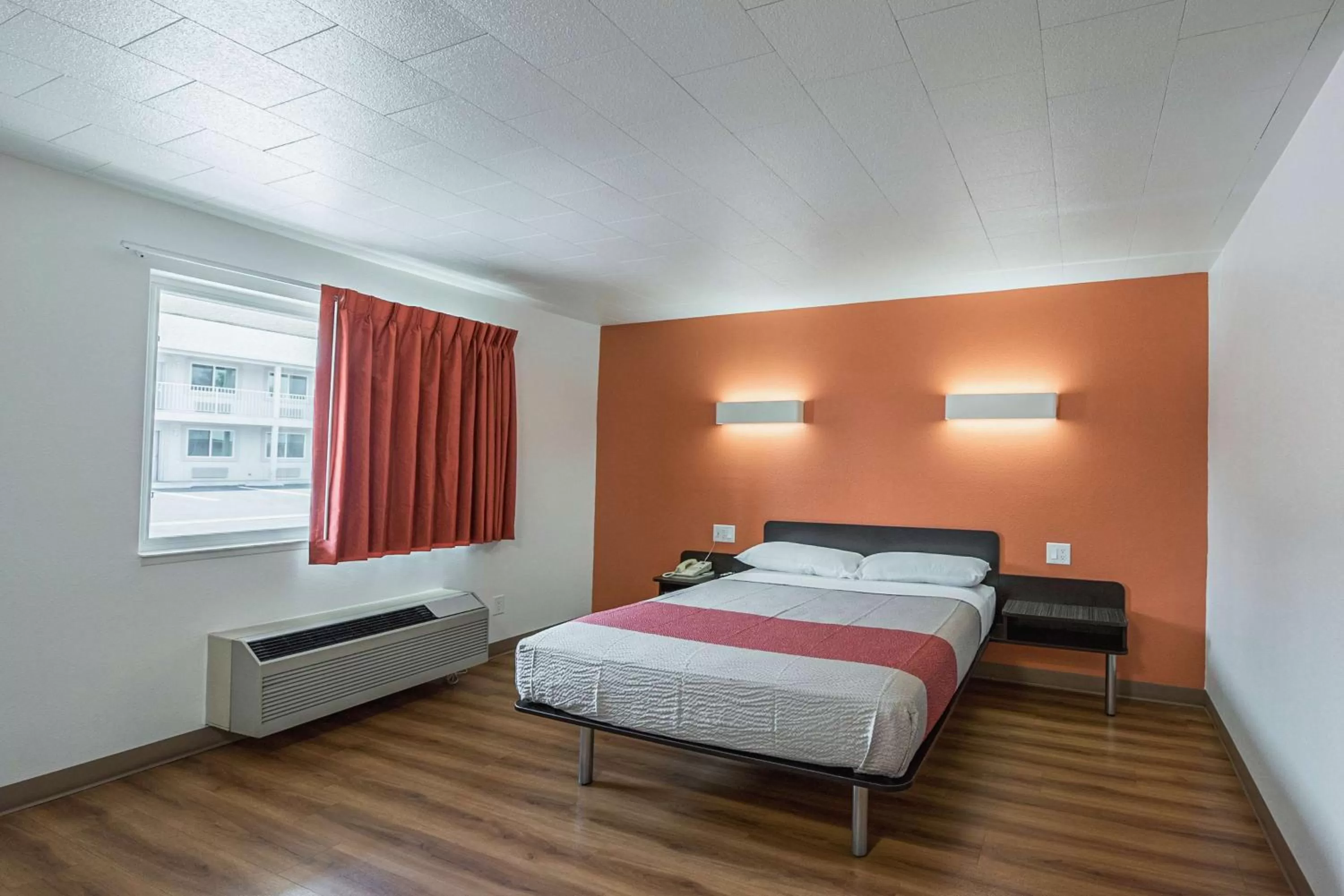 Photo of the whole room, Bed in Motel 6-Fallon, NV