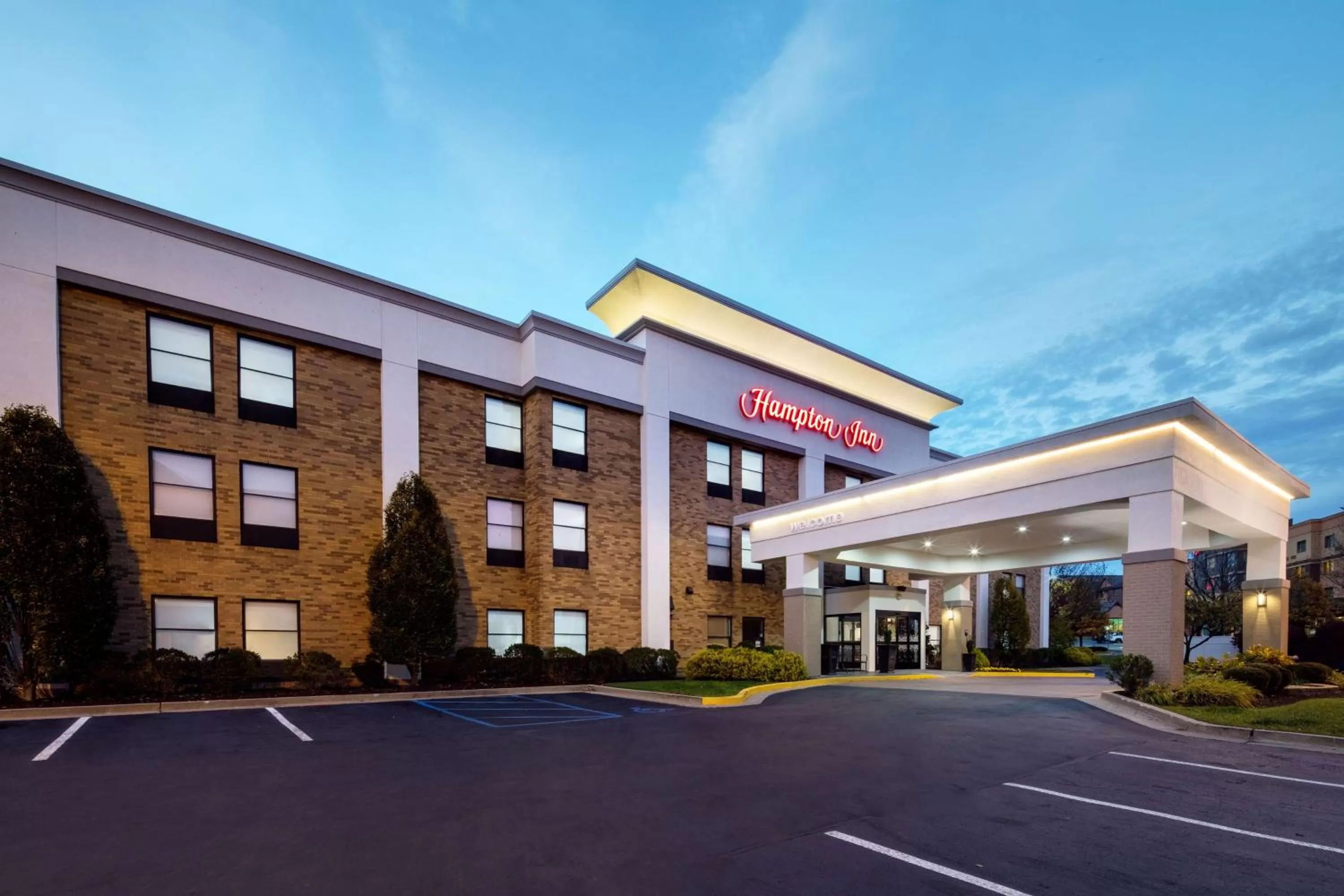 Property building in Hampton Inn Lexington South