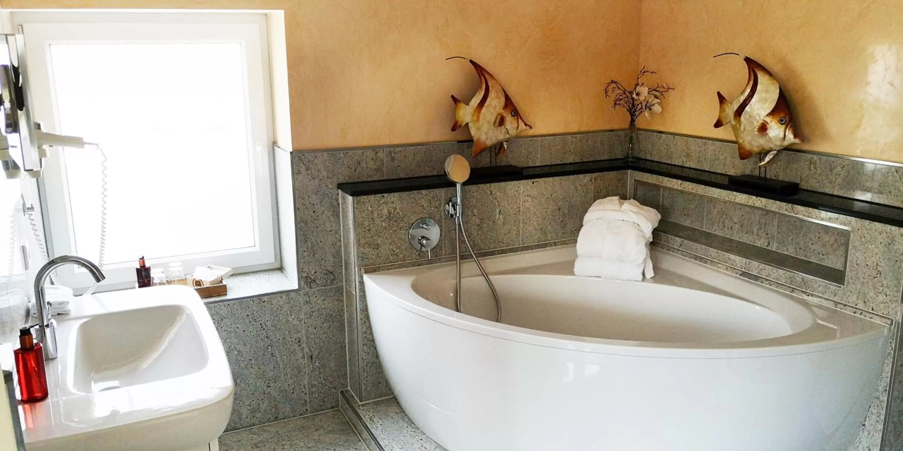 Toilet, Bathroom in Die LÜ - Lüttelforster Mühle