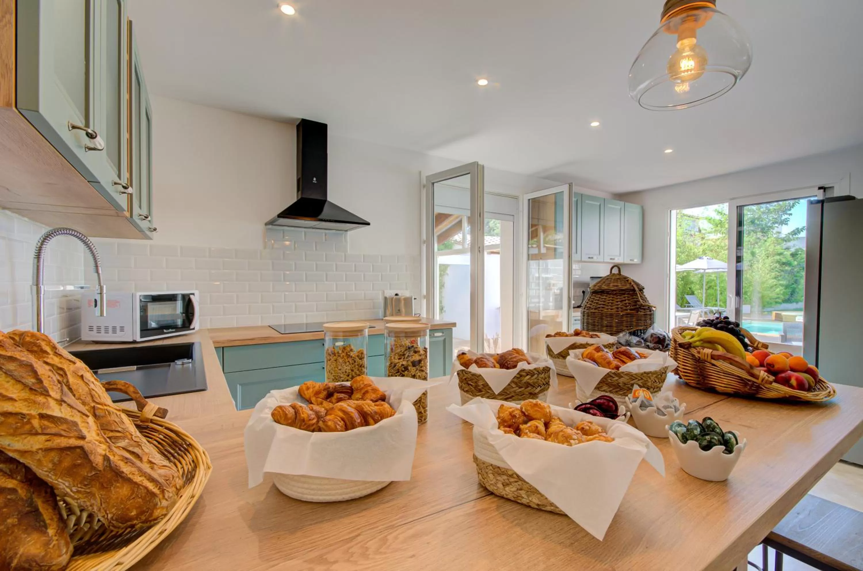 Kitchen or kitchenette in Domaine Le Courti - Adult only