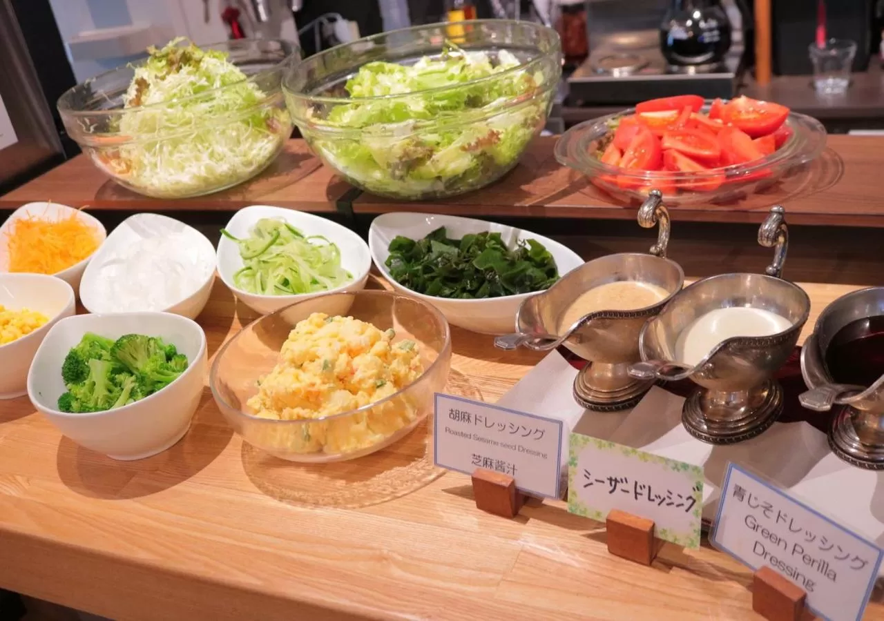 Restaurant/places to eat in APA Hotel Matsuyamajo Nishi