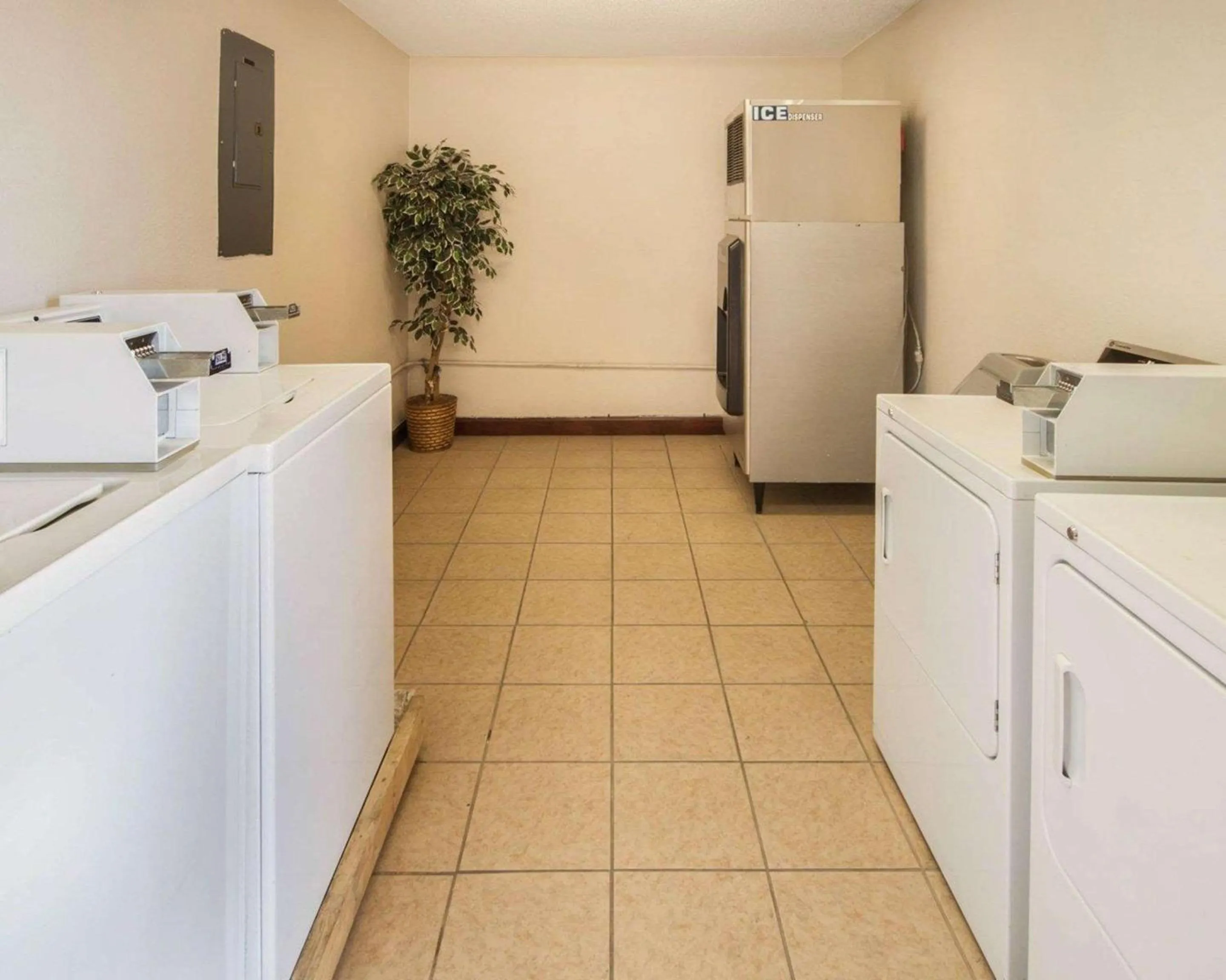 On site in Econo Lodge Inn & Suites El Paso West