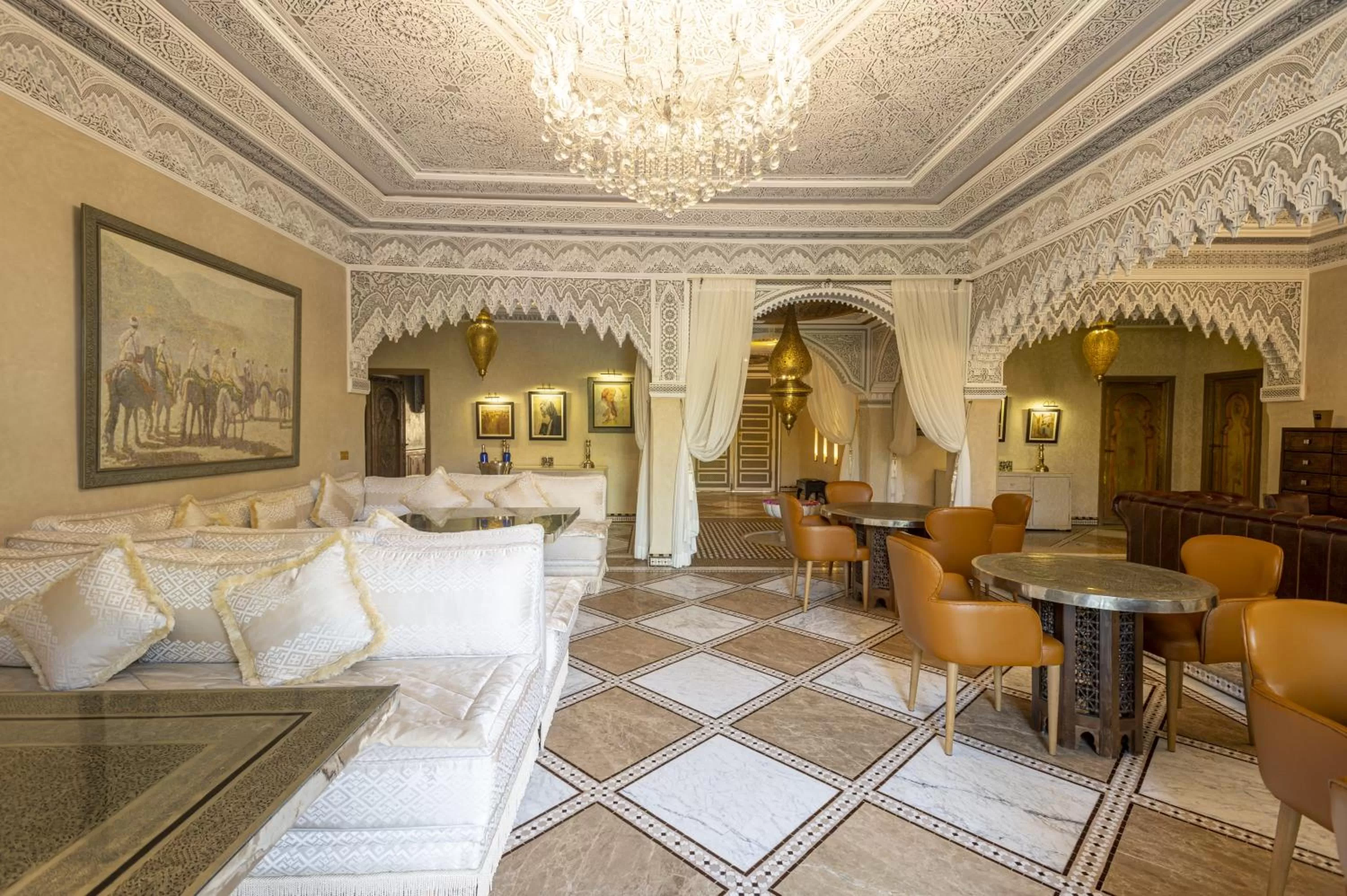 Lobby or reception, Seating Area in Maria Towers , Palais Table d'hôtes & SPA