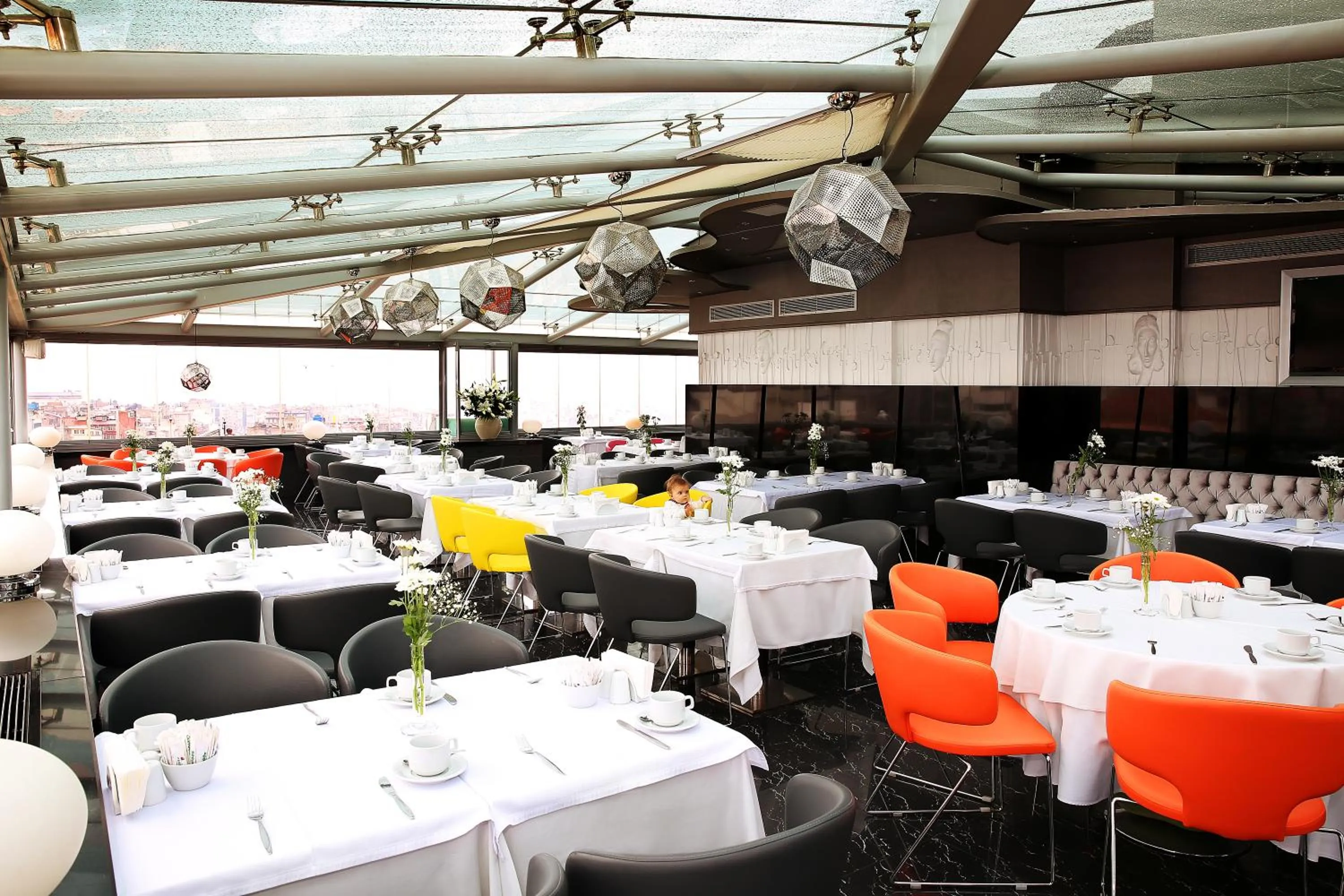 Restaurant/places to eat in Cartoon Hotel