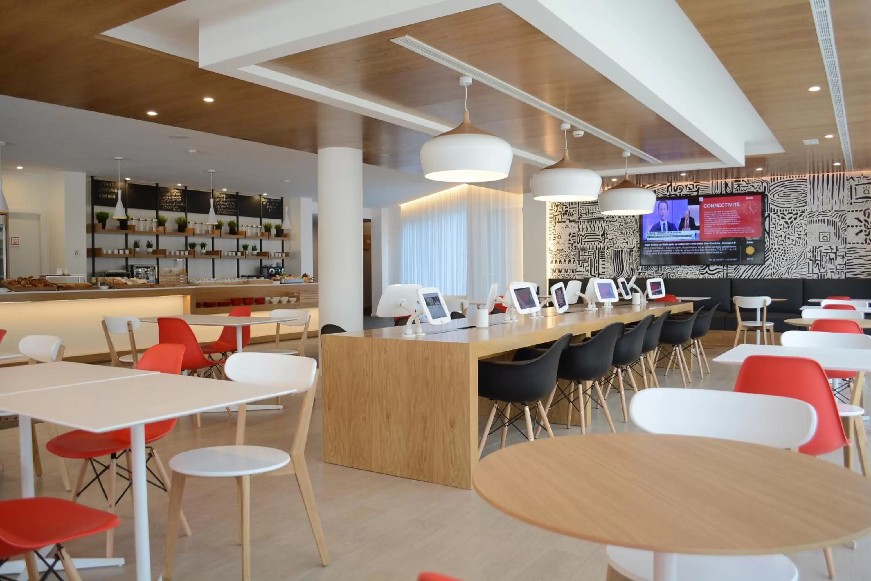 Restaurant/places to eat in Yaas Hotel Dakar Almadies