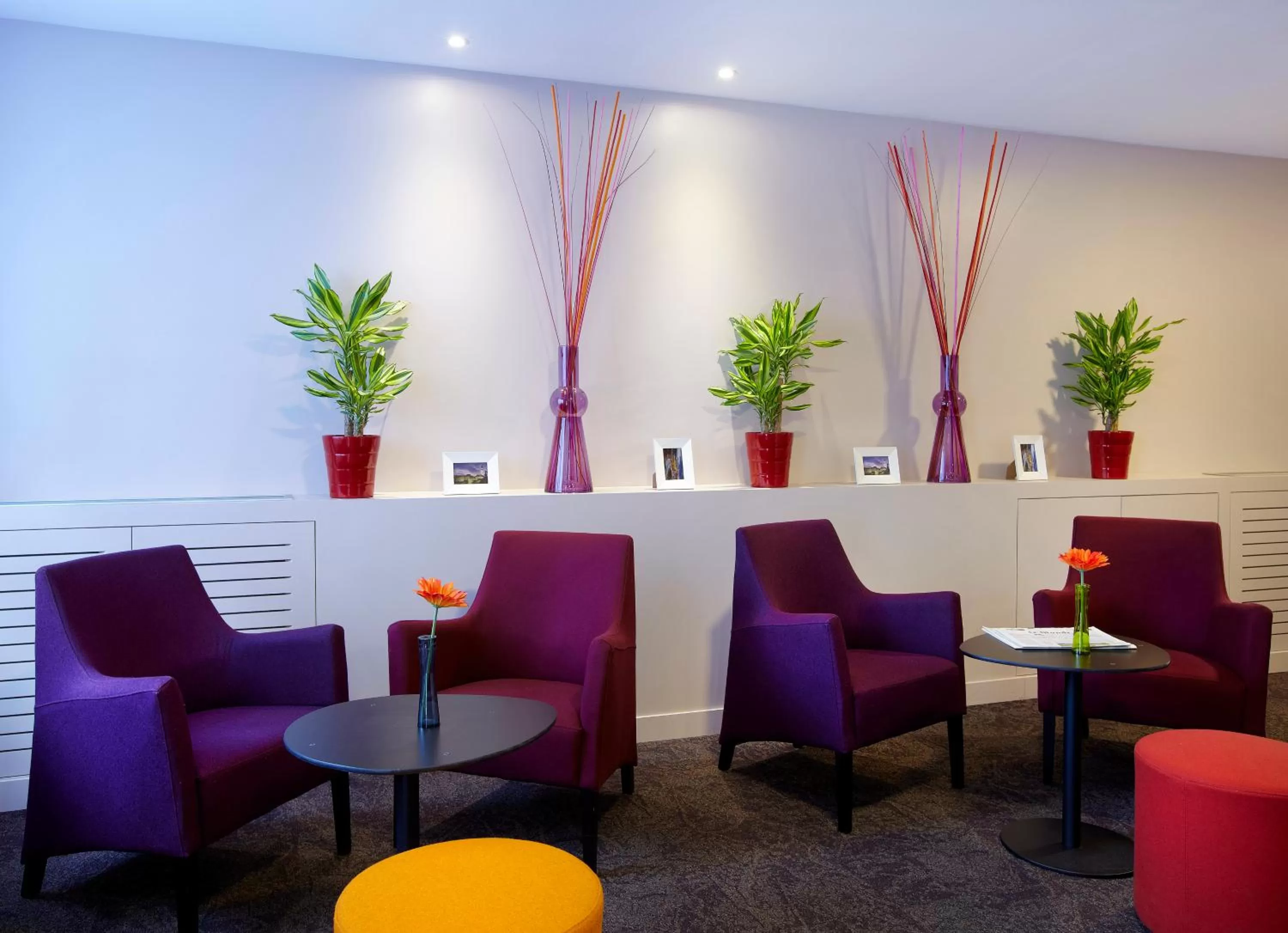 Lobby or reception in Citadines Austerlitz Paris