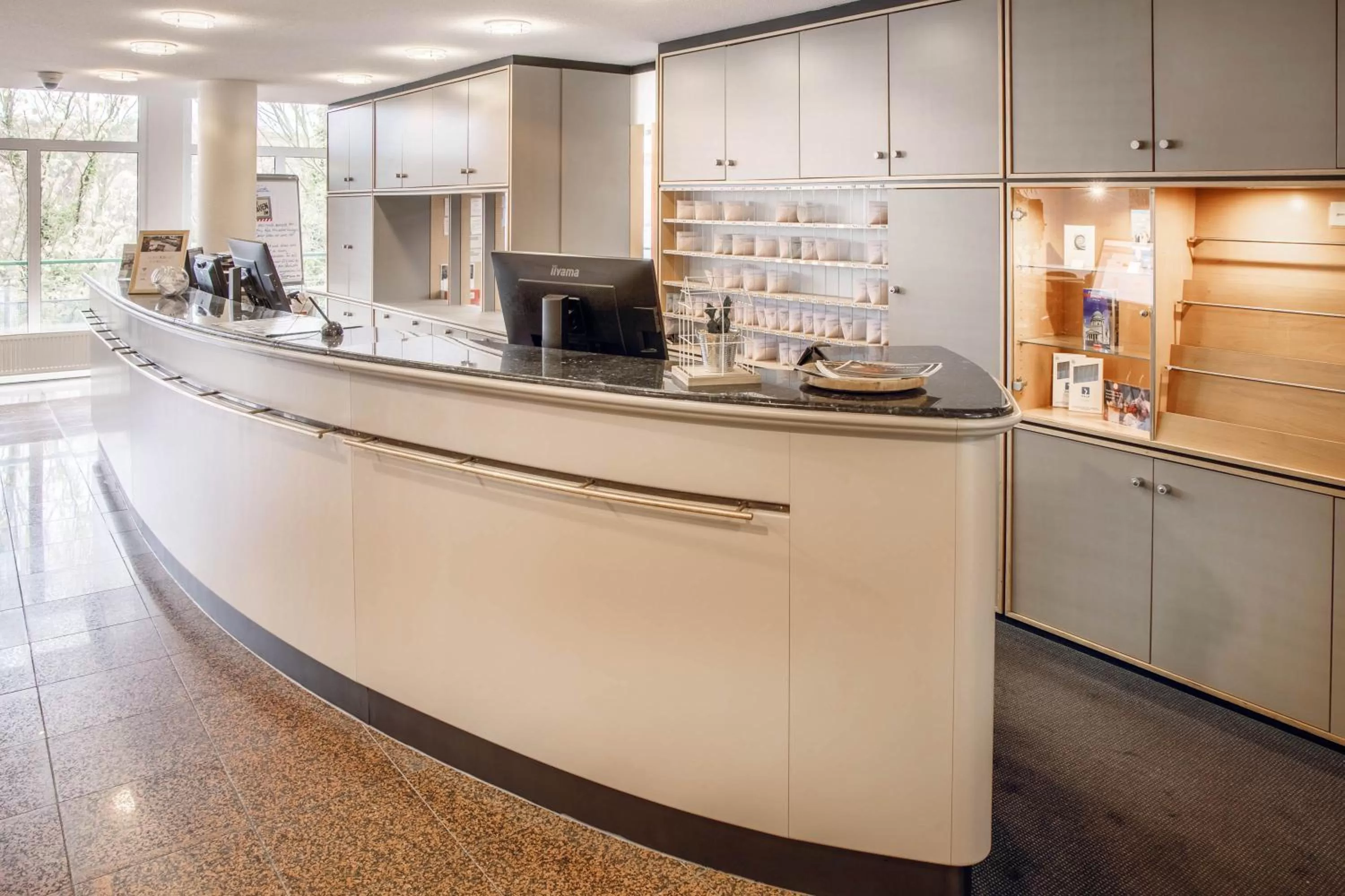 Lobby or reception in Seminaris Avendi Hotel Potsdam