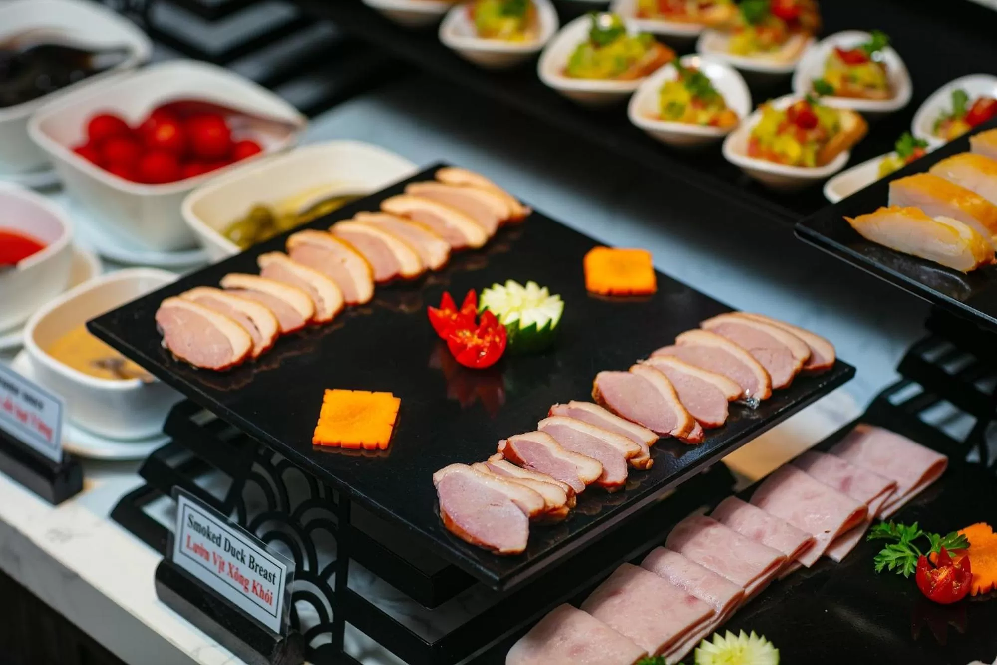 Food and drinks in Scent Premium Hotel