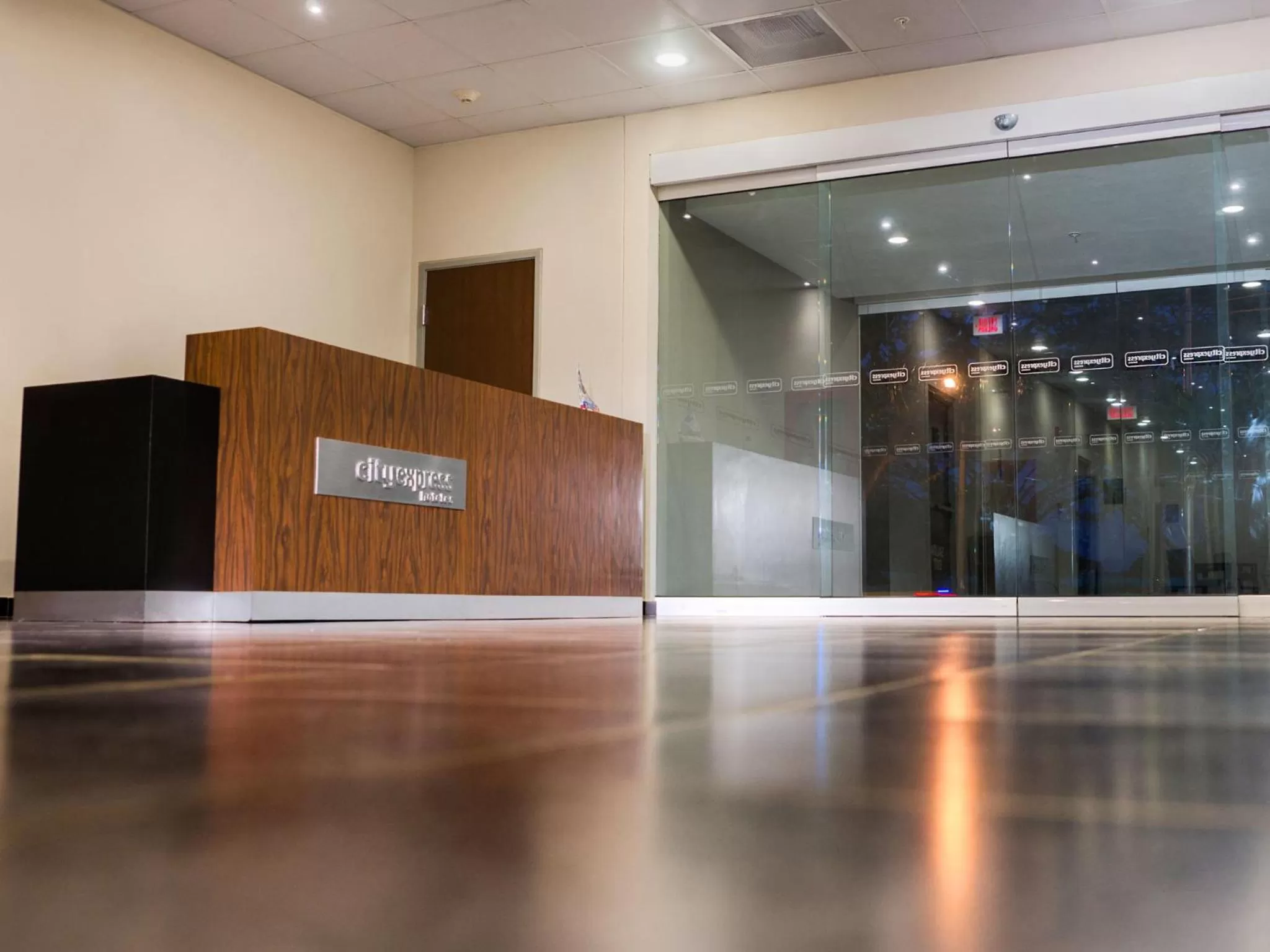 Lobby or reception in City Express Plus by Marriott Cali Colombia