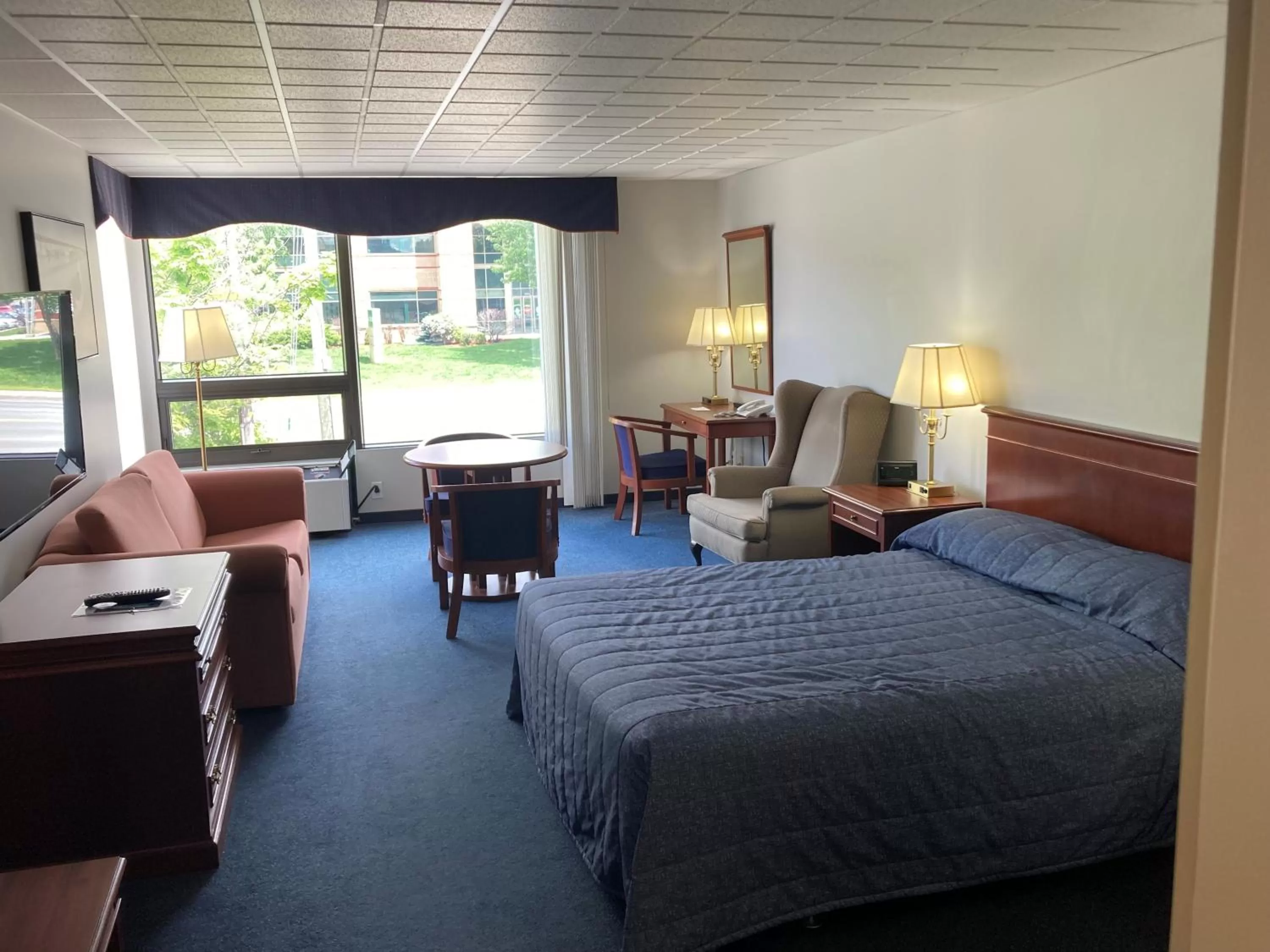 Photo of the whole room, Bed in Hôtel Motel Le Voyageur