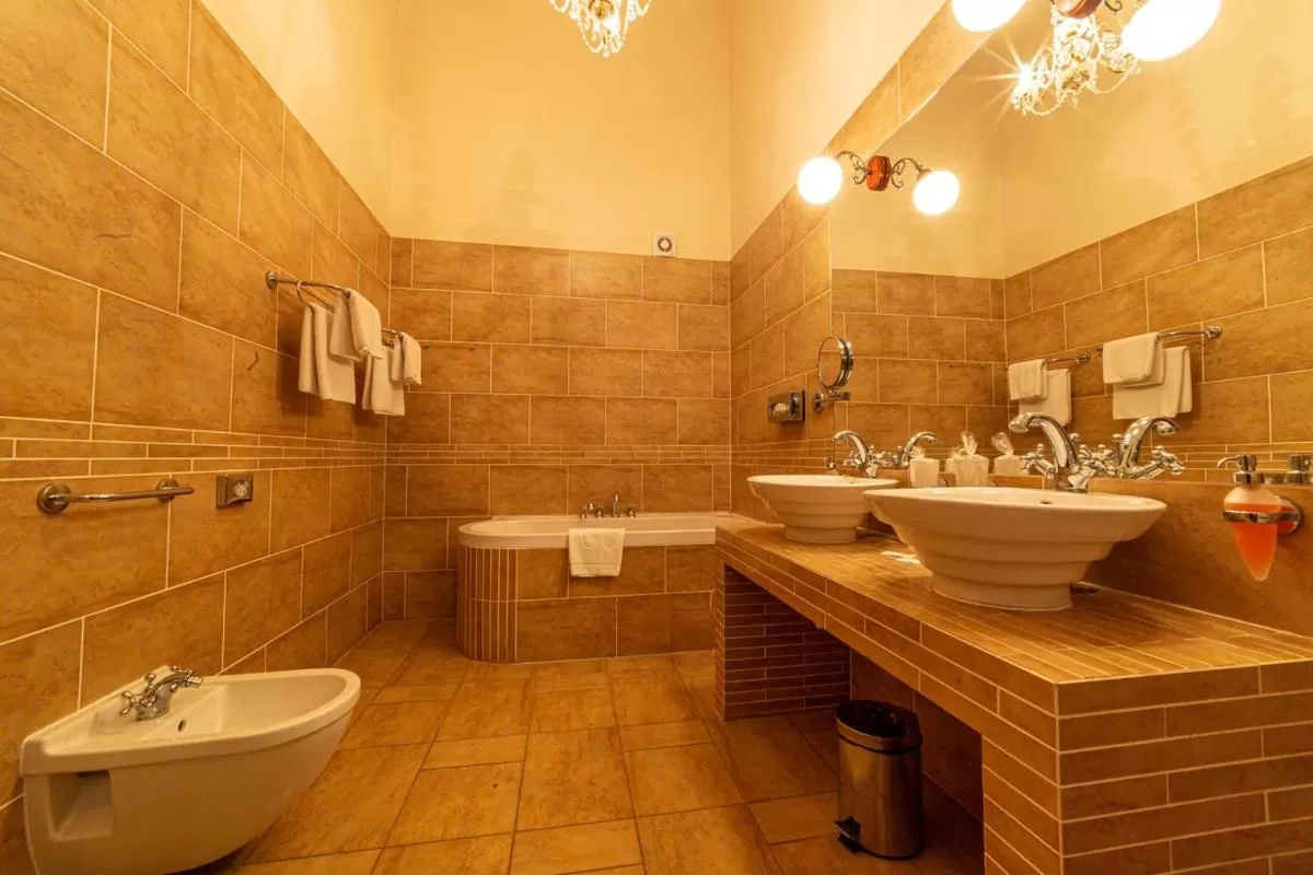 Bathroom in Chateau Zbiroh