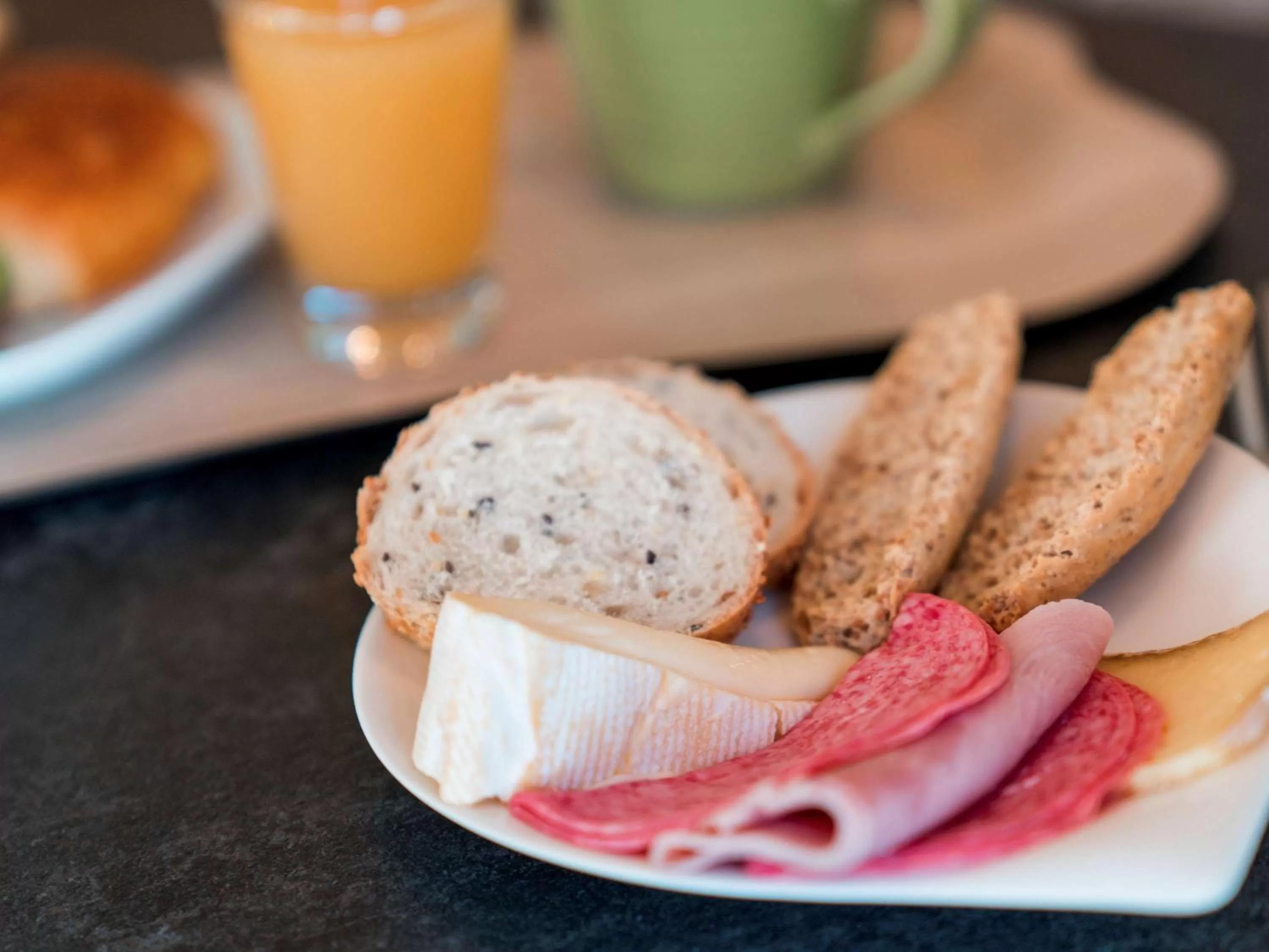 Restaurant/places to eat in Ibis Styles Kuala Lumpur Fraser Business Park