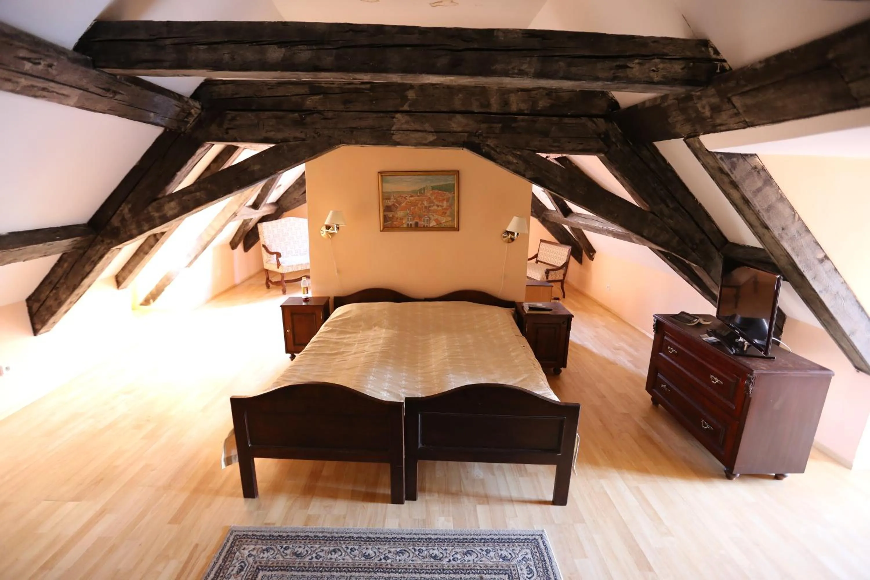 Bedroom, Bed in Hotel King George