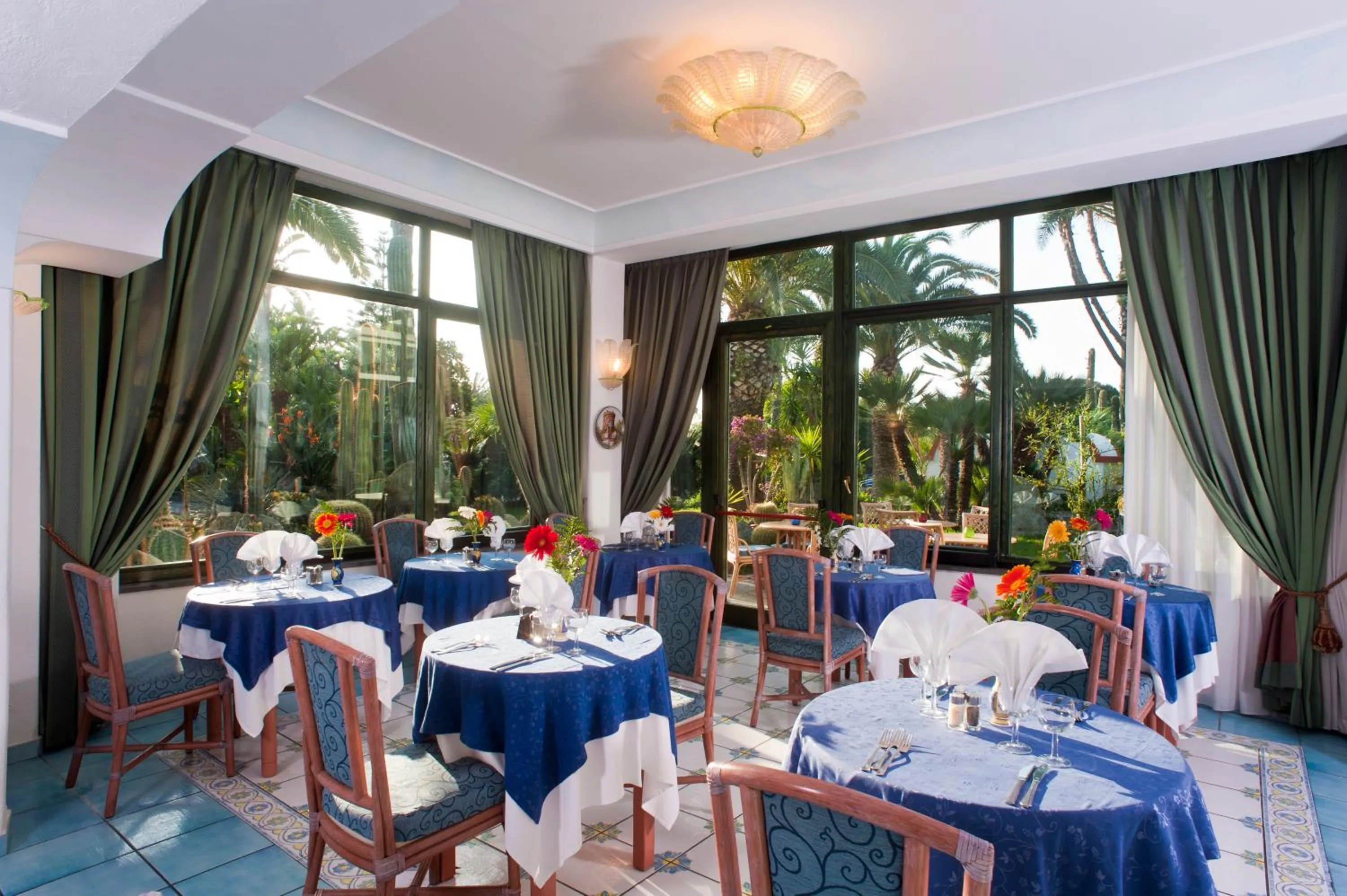 Restaurant/places to eat in Park Hotel Terme Mediterraneo