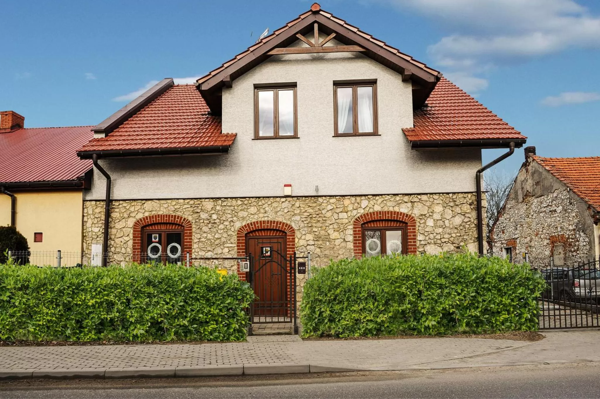 Pokoje w Starej Karczmie - by Upstairs