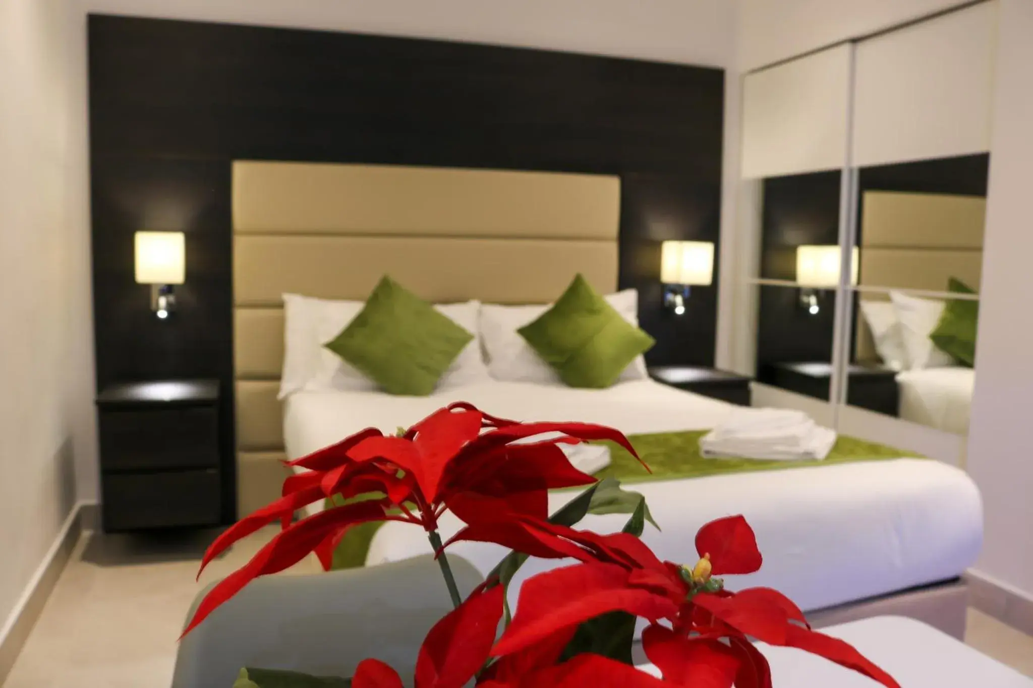 Hyde Park Superior Apartments Hyde Park Superior Apartments