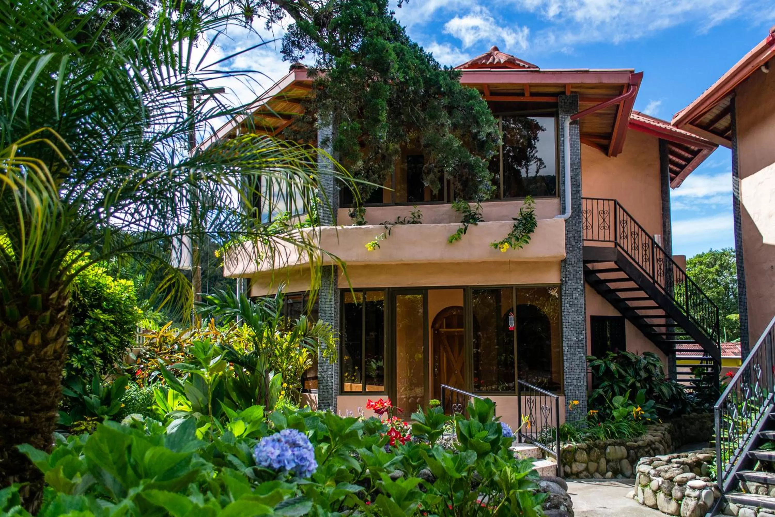 Property building in The Inn at Palo Alto