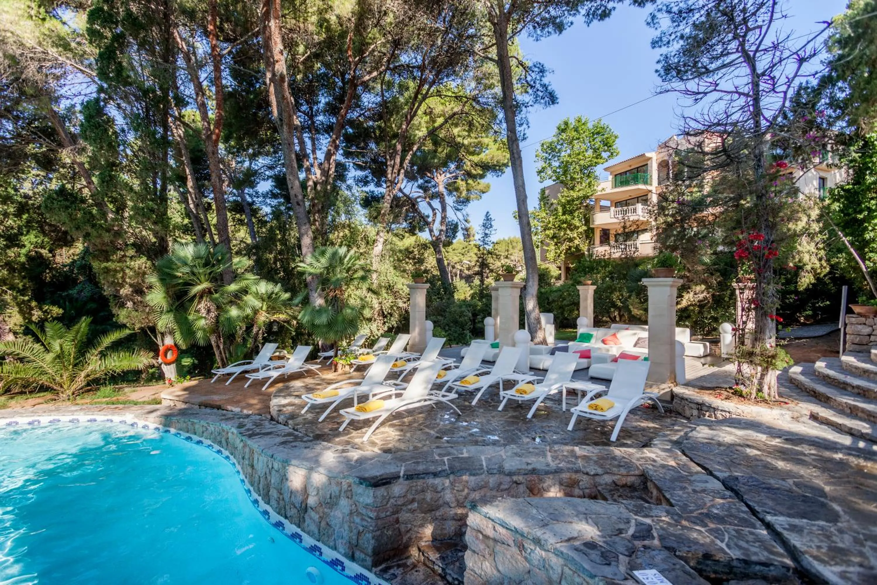 Garden in Lago Garden Apart-Suites & Spa Hotel