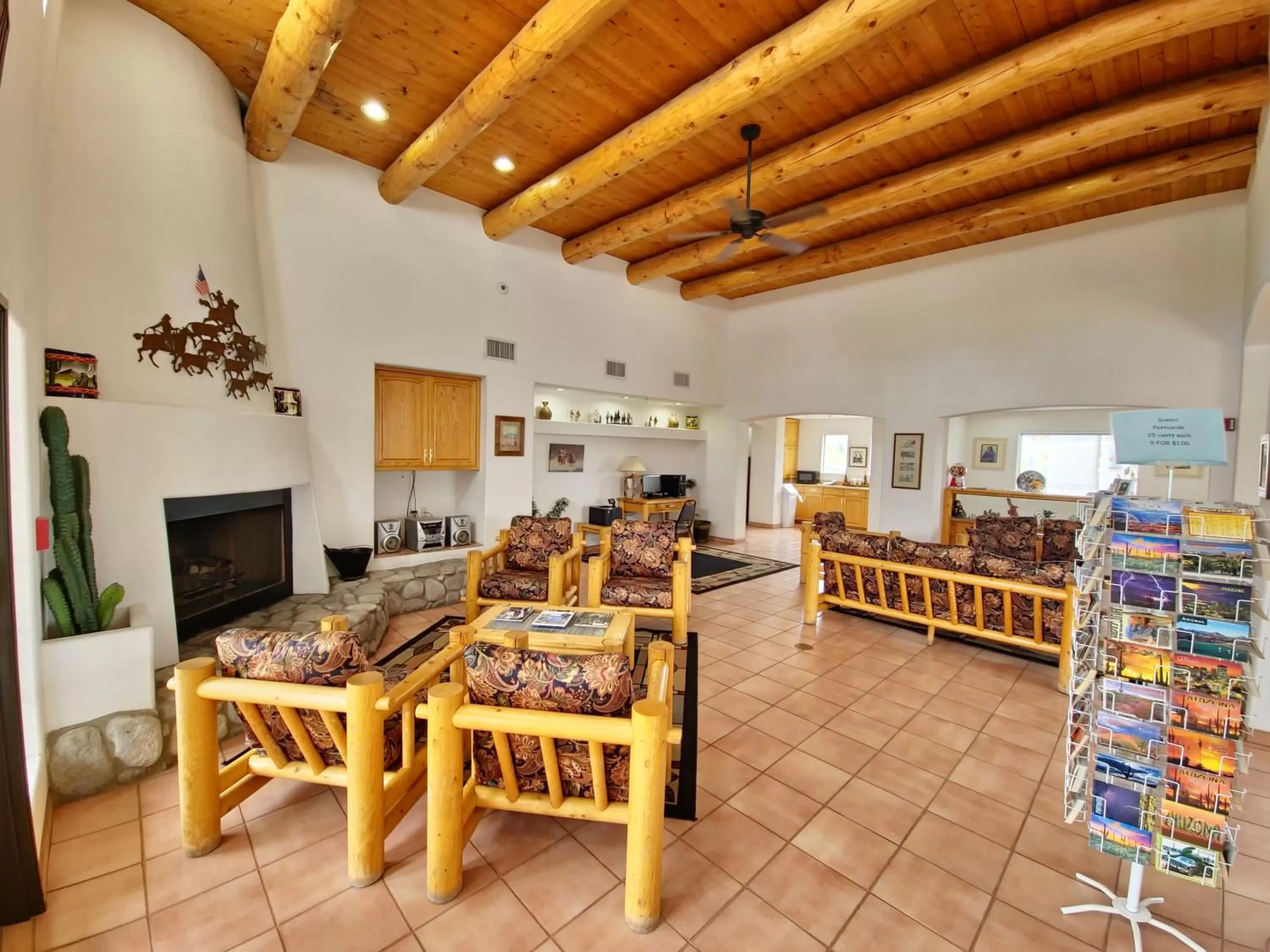 Lobby or reception in Los Viajeros Inn