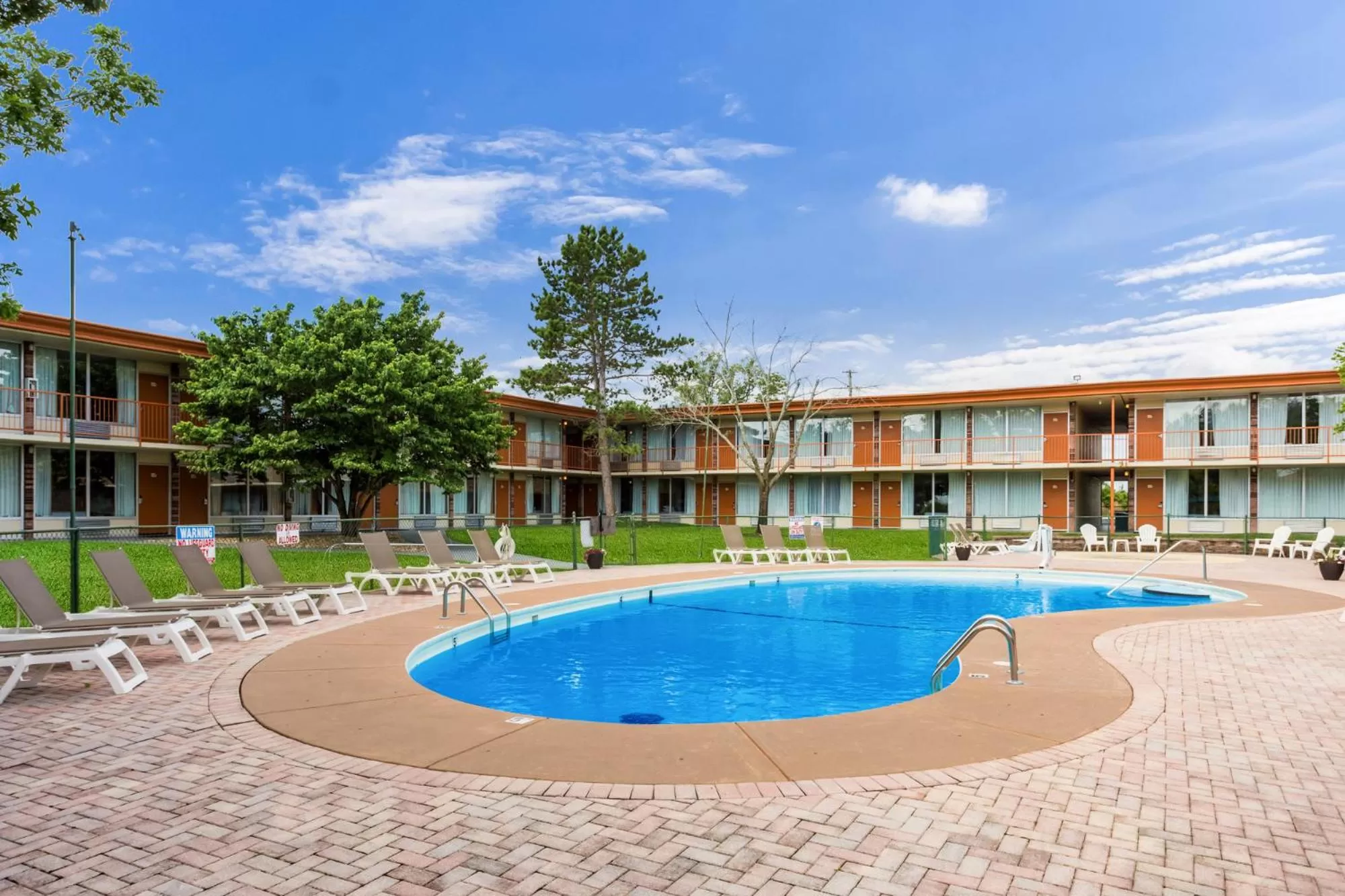 Swimming Pool in Red Lion Inn & Suites Branson