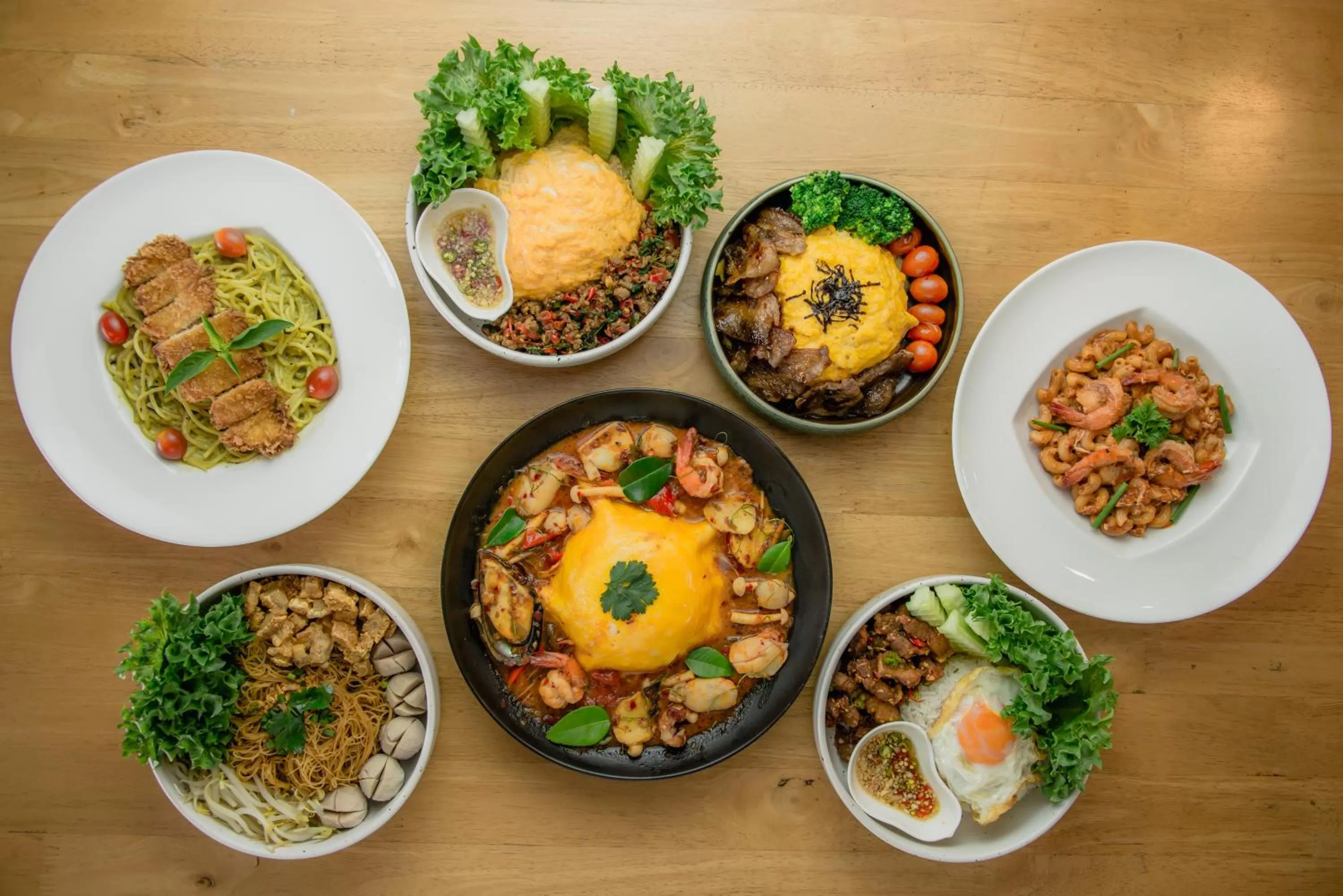 Food and drinks in Sleep Whale Hotel