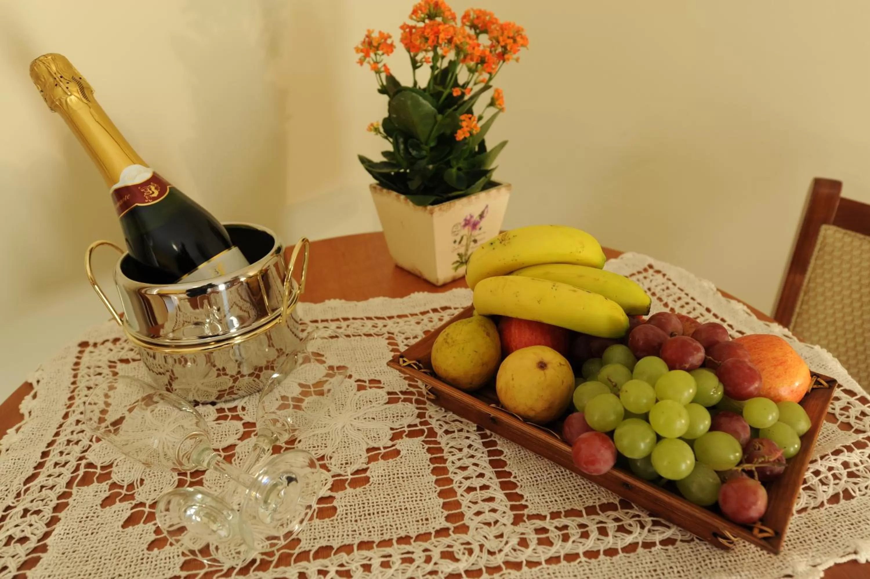 Food and drinks in Pousada Alto D'ouro