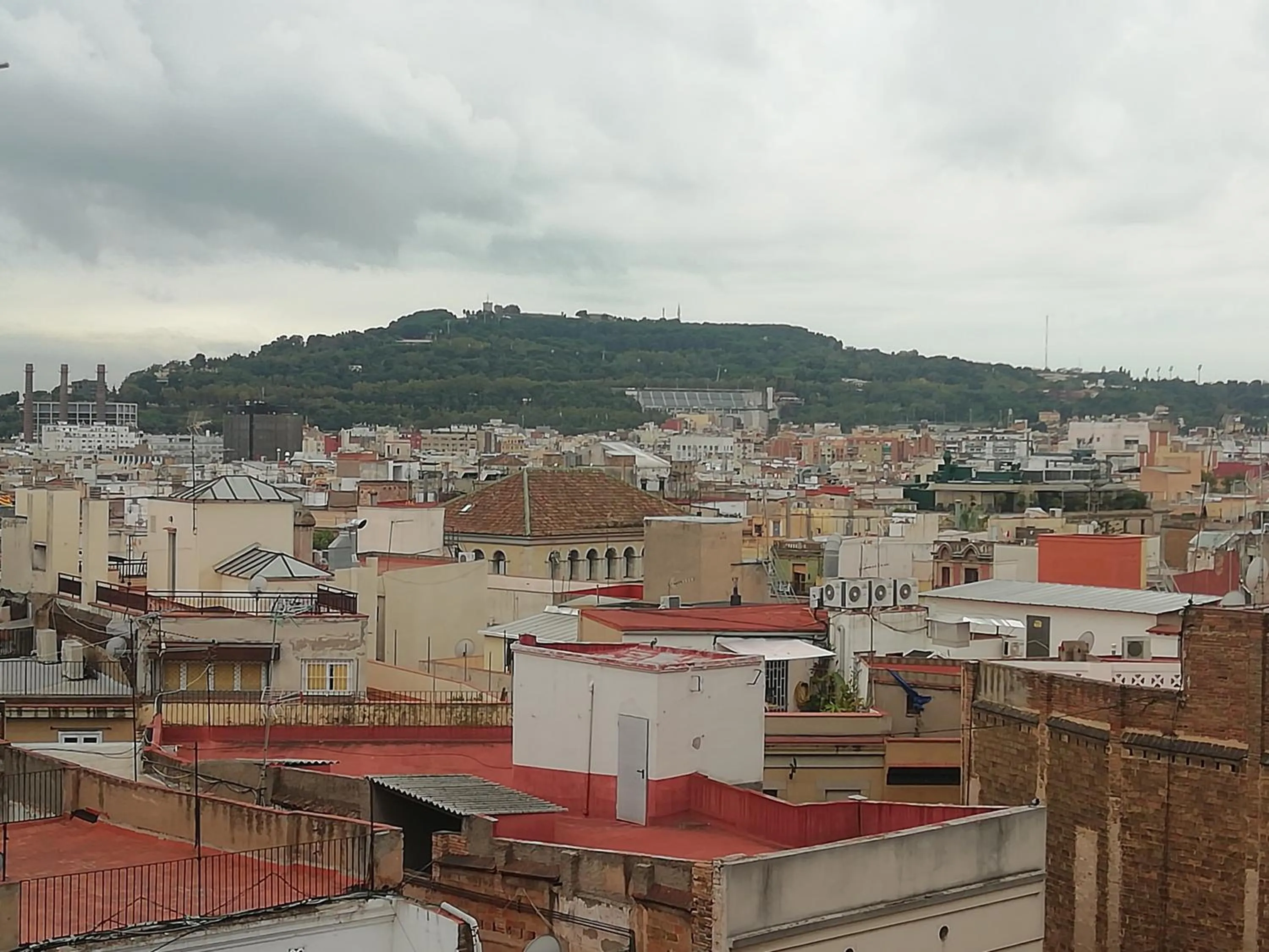 Photo of the whole room in Hotel Monegal