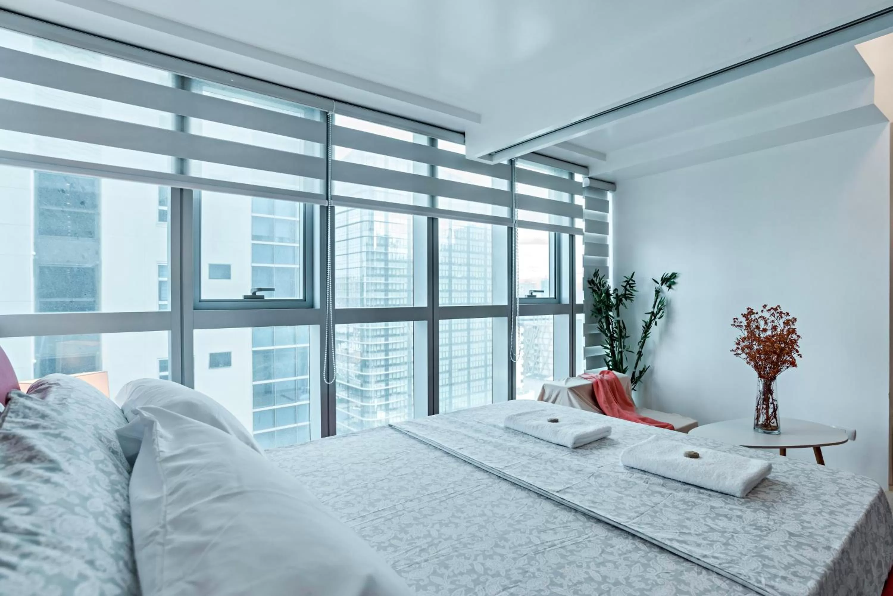 Bed in 1BR Suite in Uptown BGC