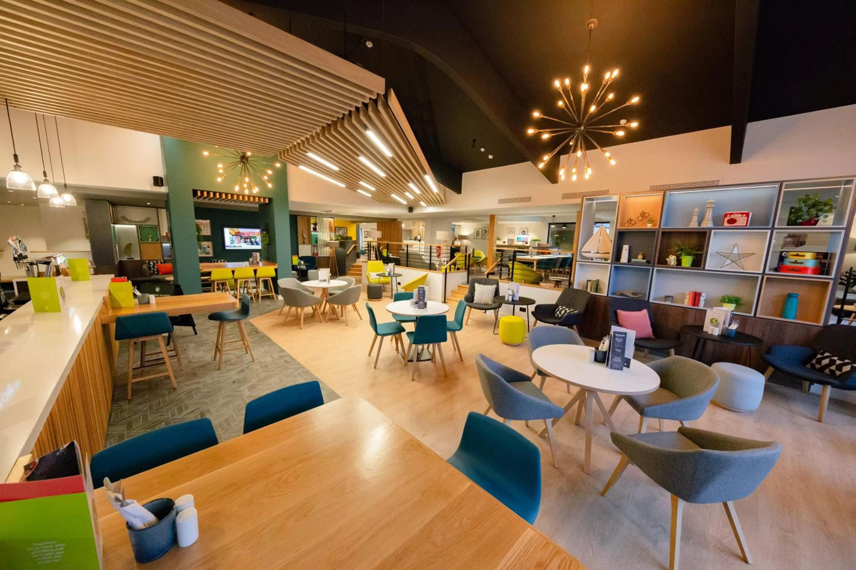Restaurant/places to eat in Holiday Inn Newport by IHG