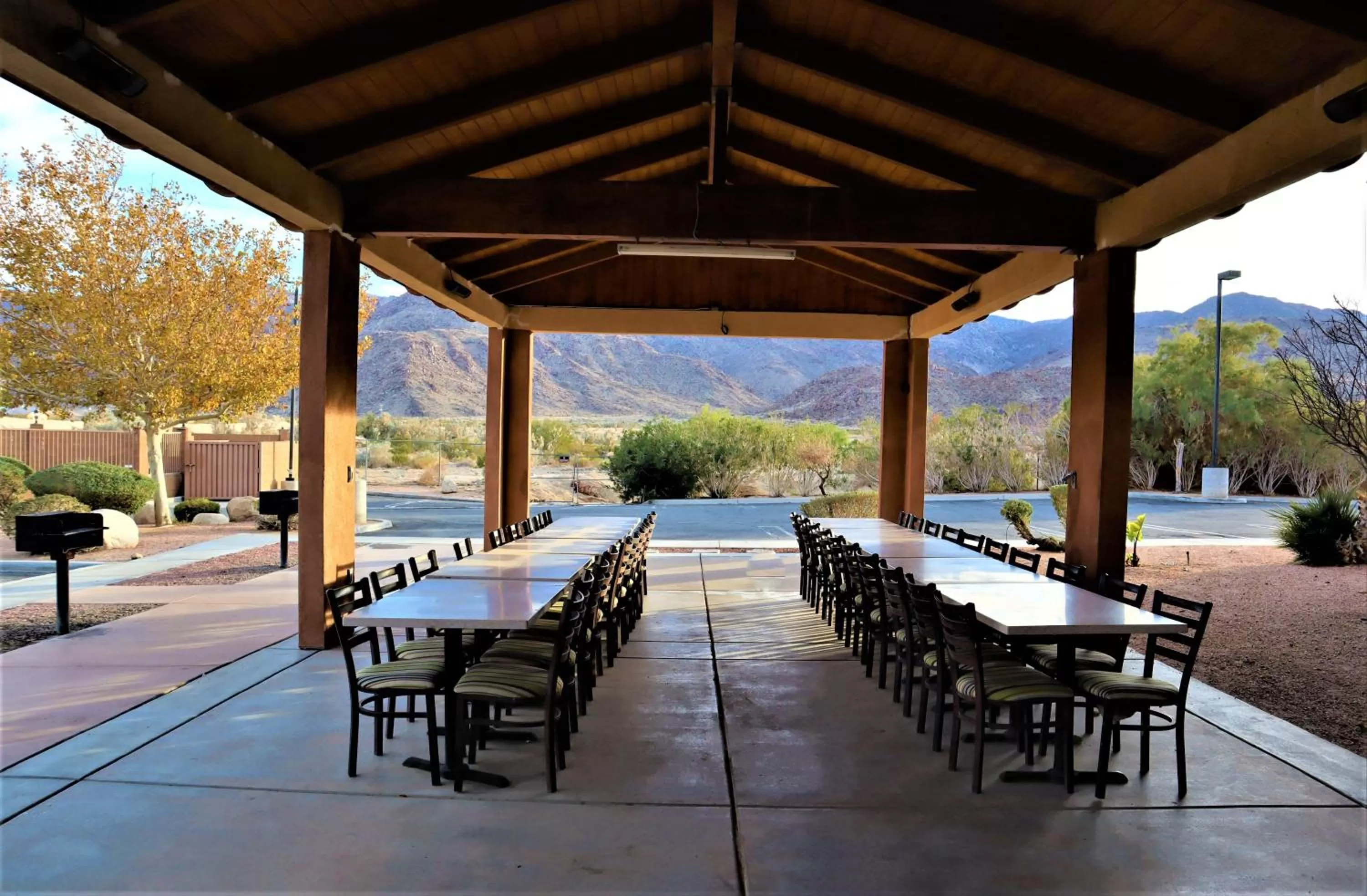 Patio in Oasis Inn & Suites 29 Palms Hotel Joshua Tree National Park