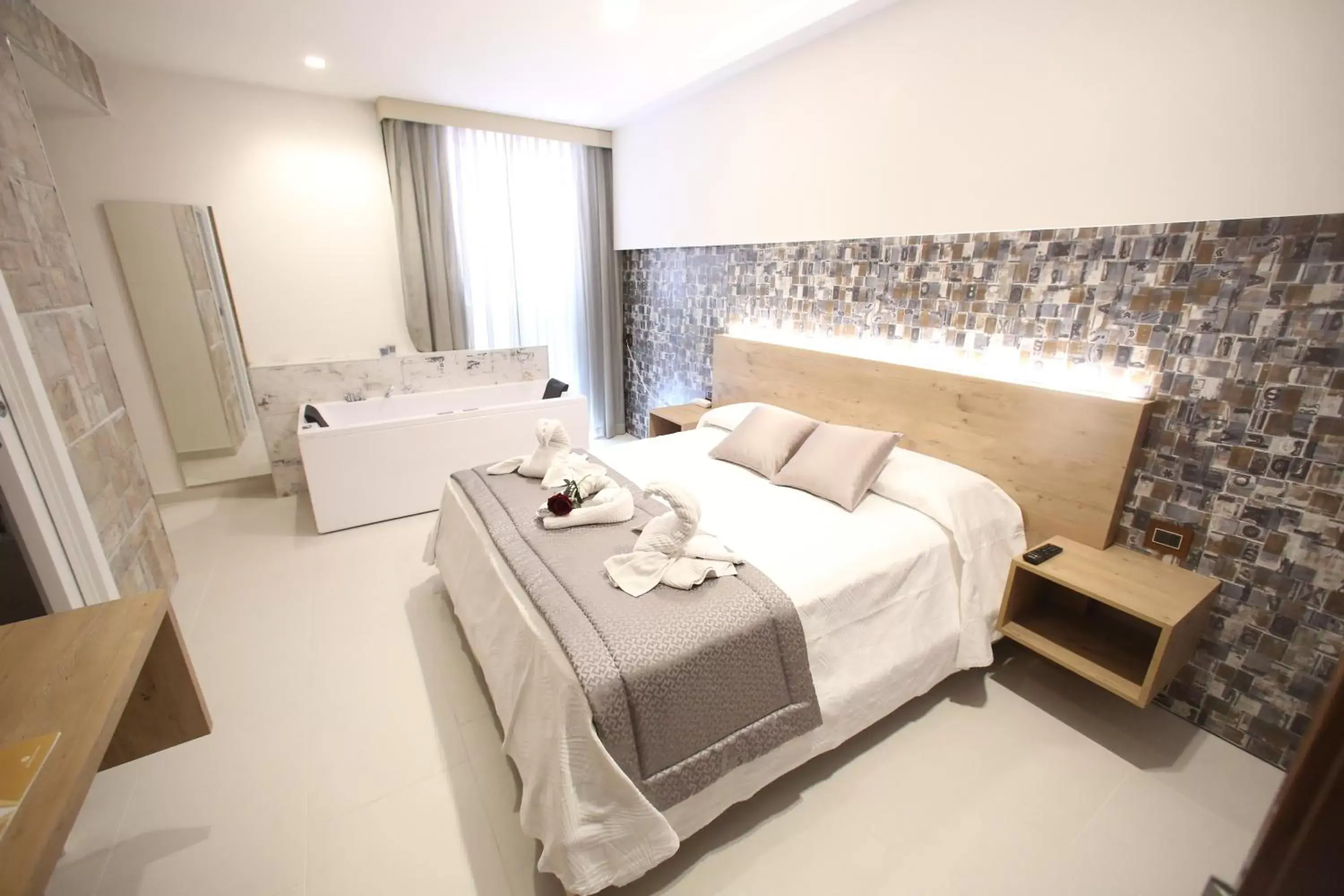 Deluxe Double Room with Spa Bath in Relais Piazza Del Plebiscito B&B Deluxe Double Room with Spa Bath in Relais Piazza Del Plebiscito B&B