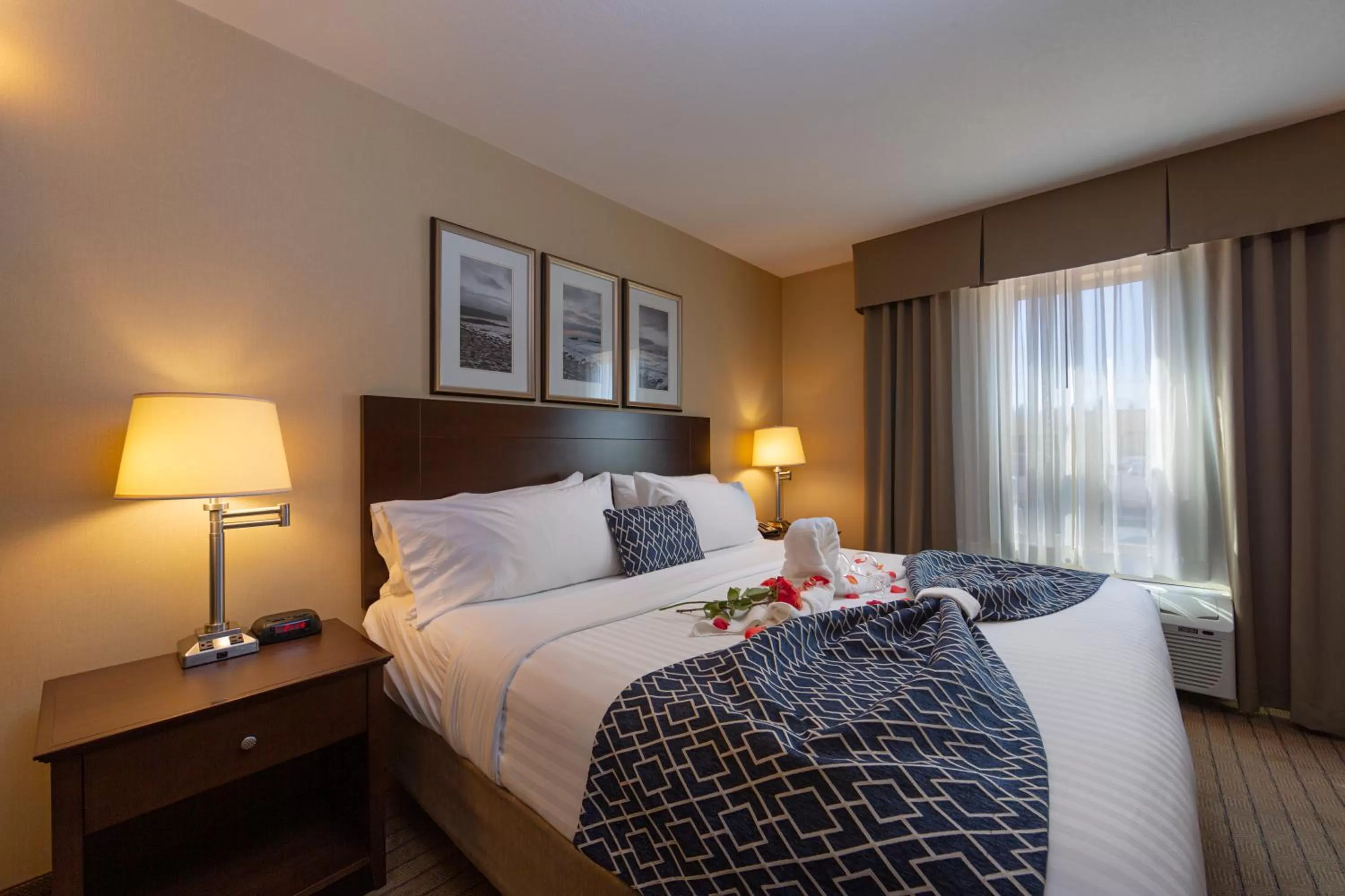 Bed in Bayview Hotel