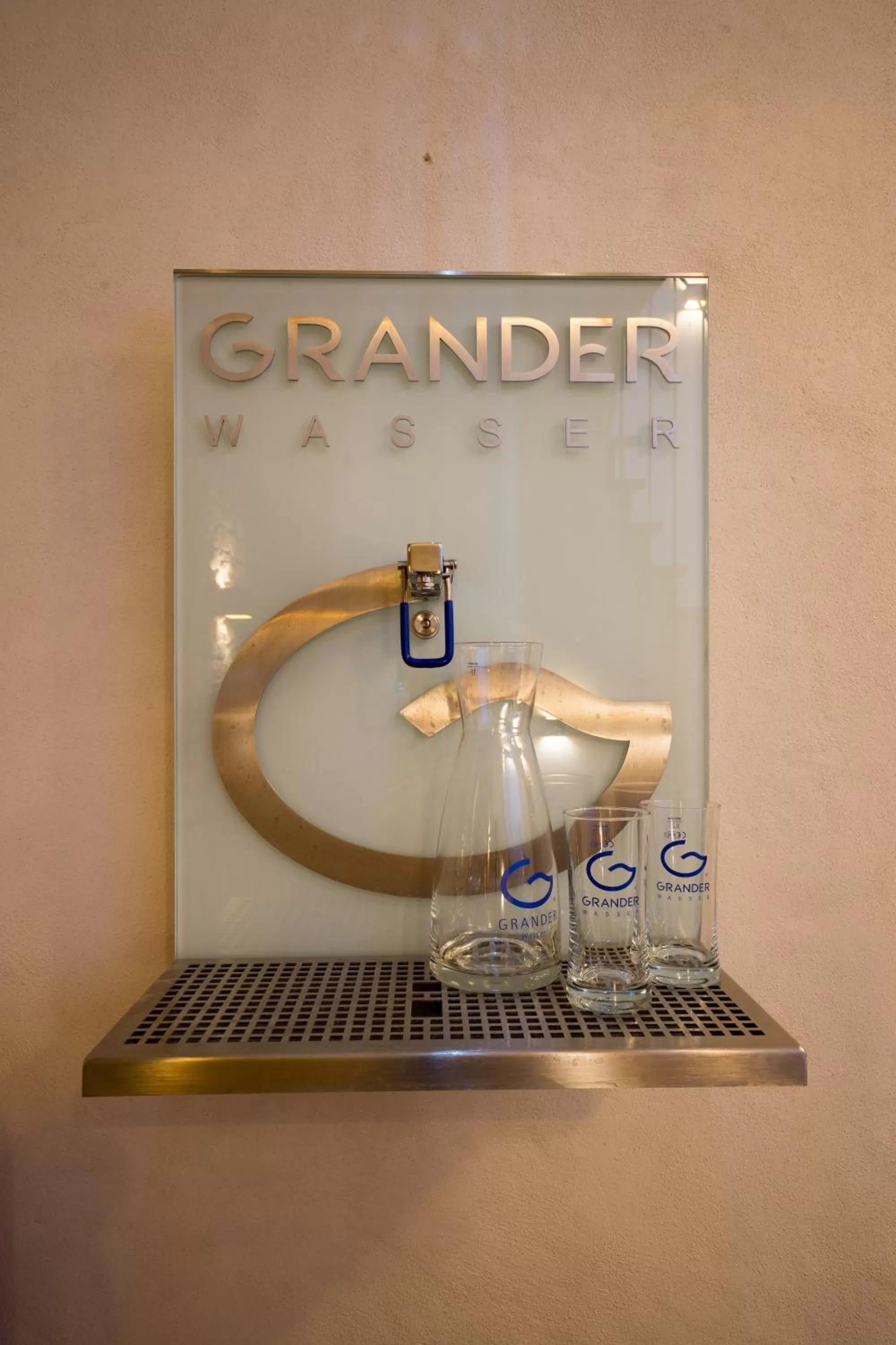 Decorative detail in Hotel Rote19