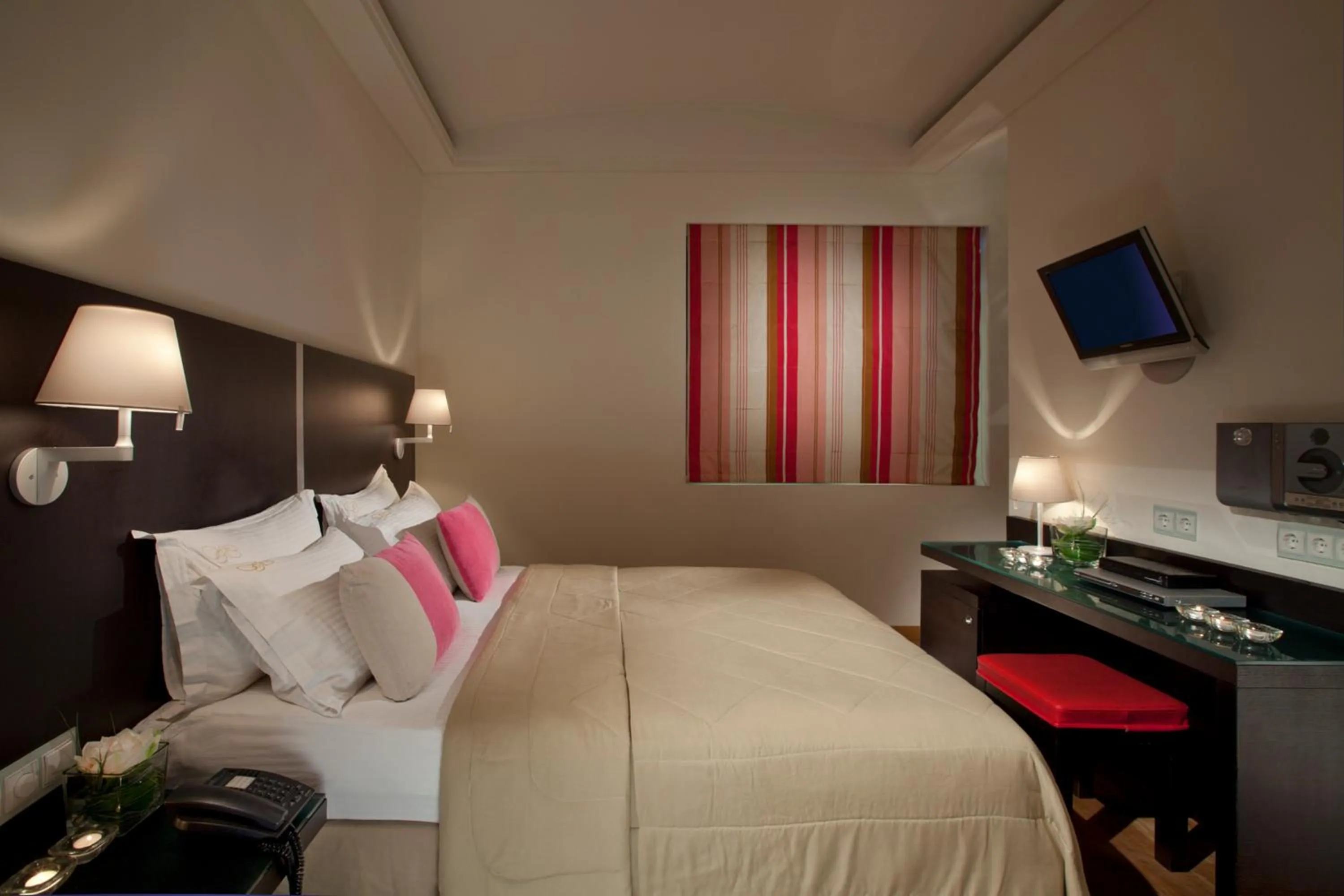 Bedroom, Bed in O&B Athens Boutique Hotel